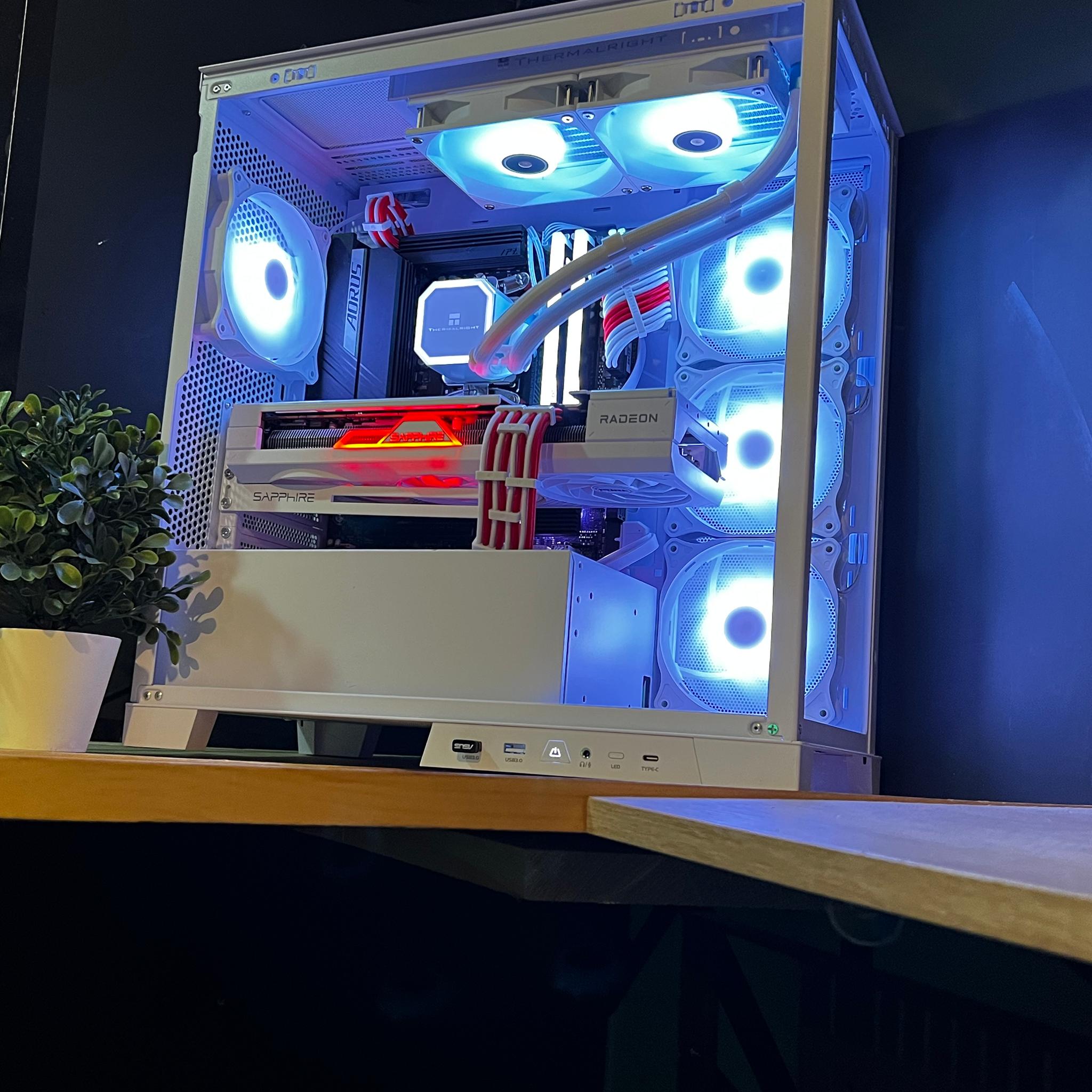 white wolf 7800x3d 7800xt 32g ddr5 no compromise gaming pc/content creation