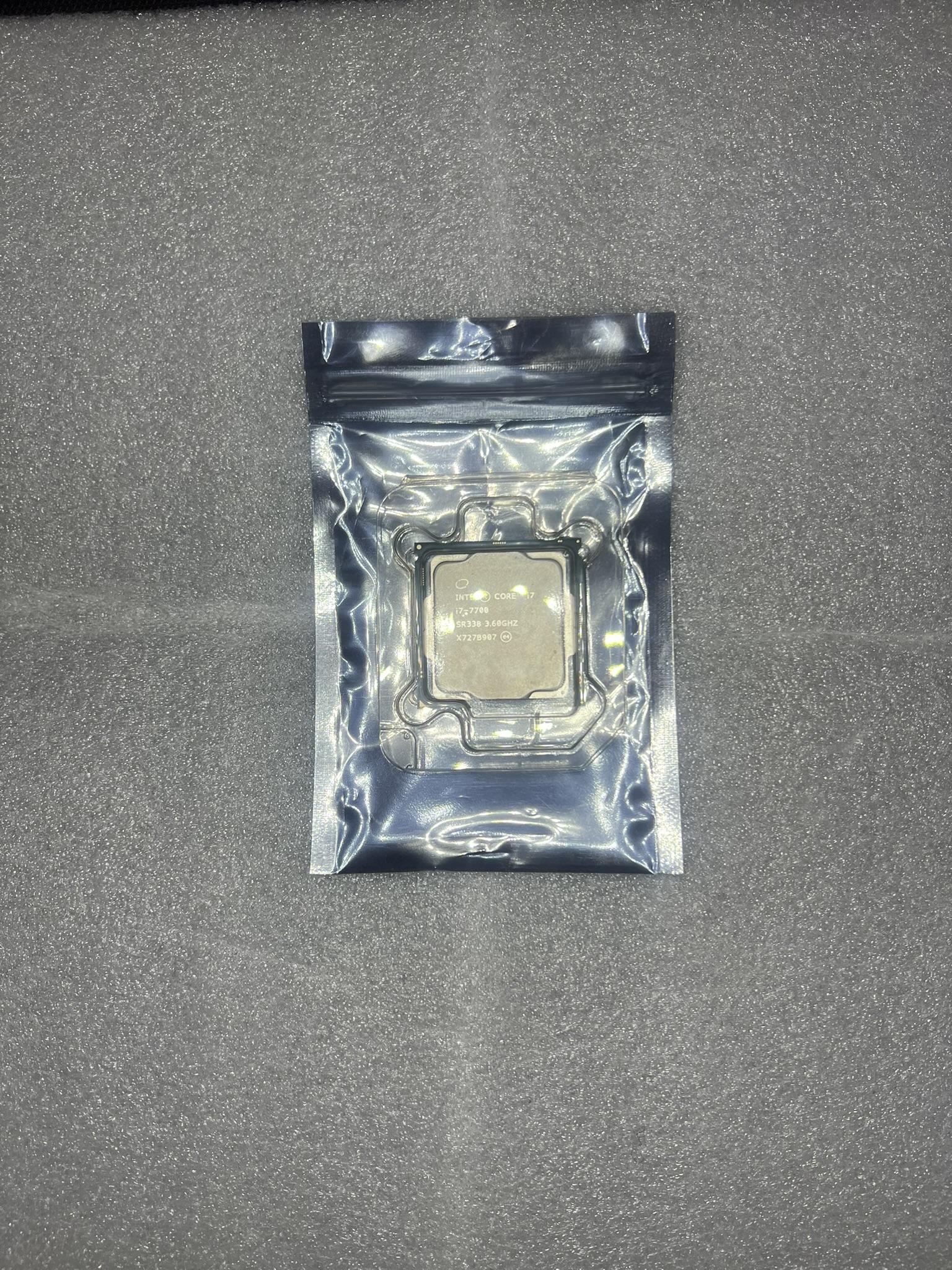 Intel i7 7700