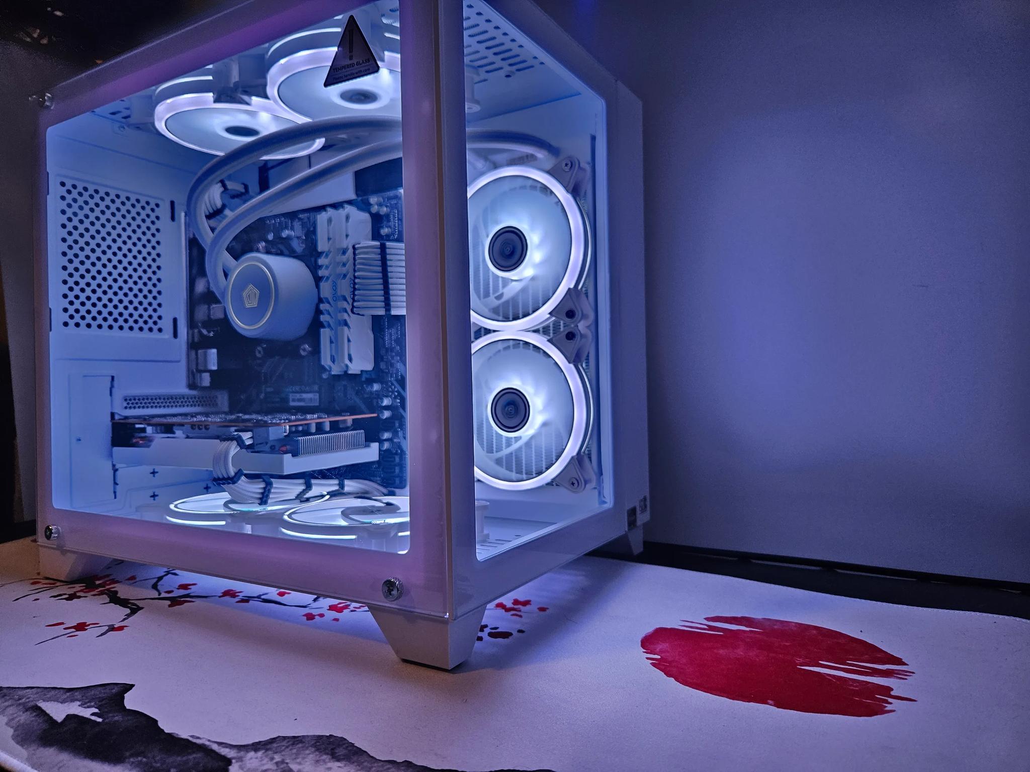 Liquid Cooled Frosty Gaming Rig Ryzen 5 / 32GB / 2TB / RX6600