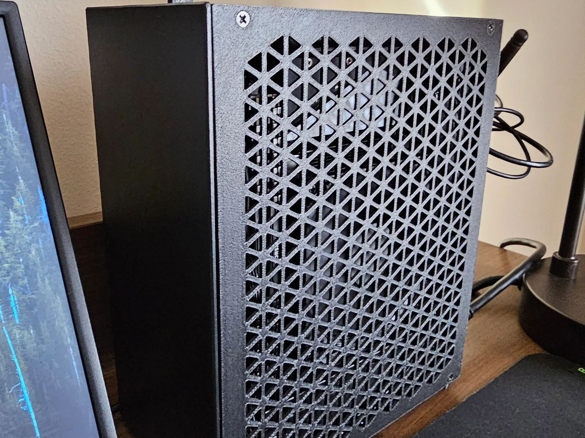 Mini-ITX SFF Backpack Gaming PC