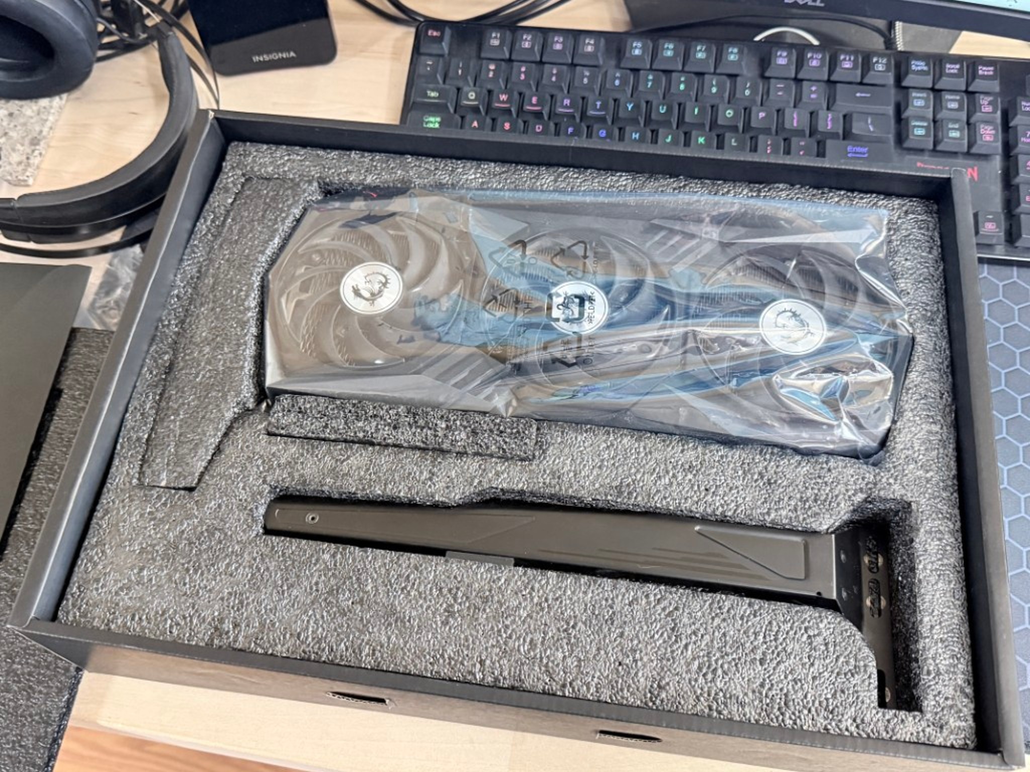 Gigabyte GeForce Gaming X Trio RTX 3090 24GB - With box and Support Bracket