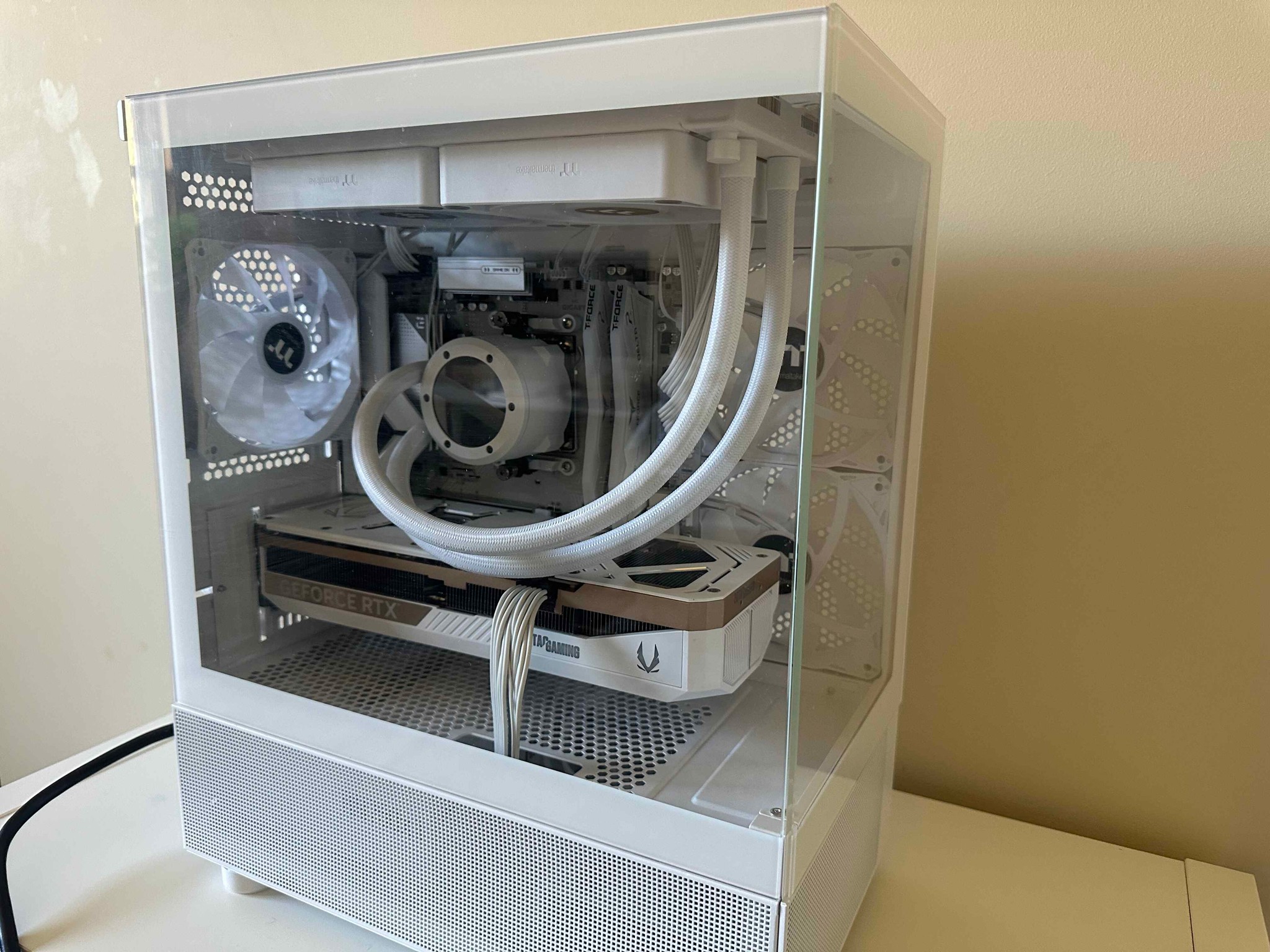 NEW All White Gaming PC - RTX 5070 Ti | Ryzen 7 7800X3D | 2TB SSD | 32GB DDR5