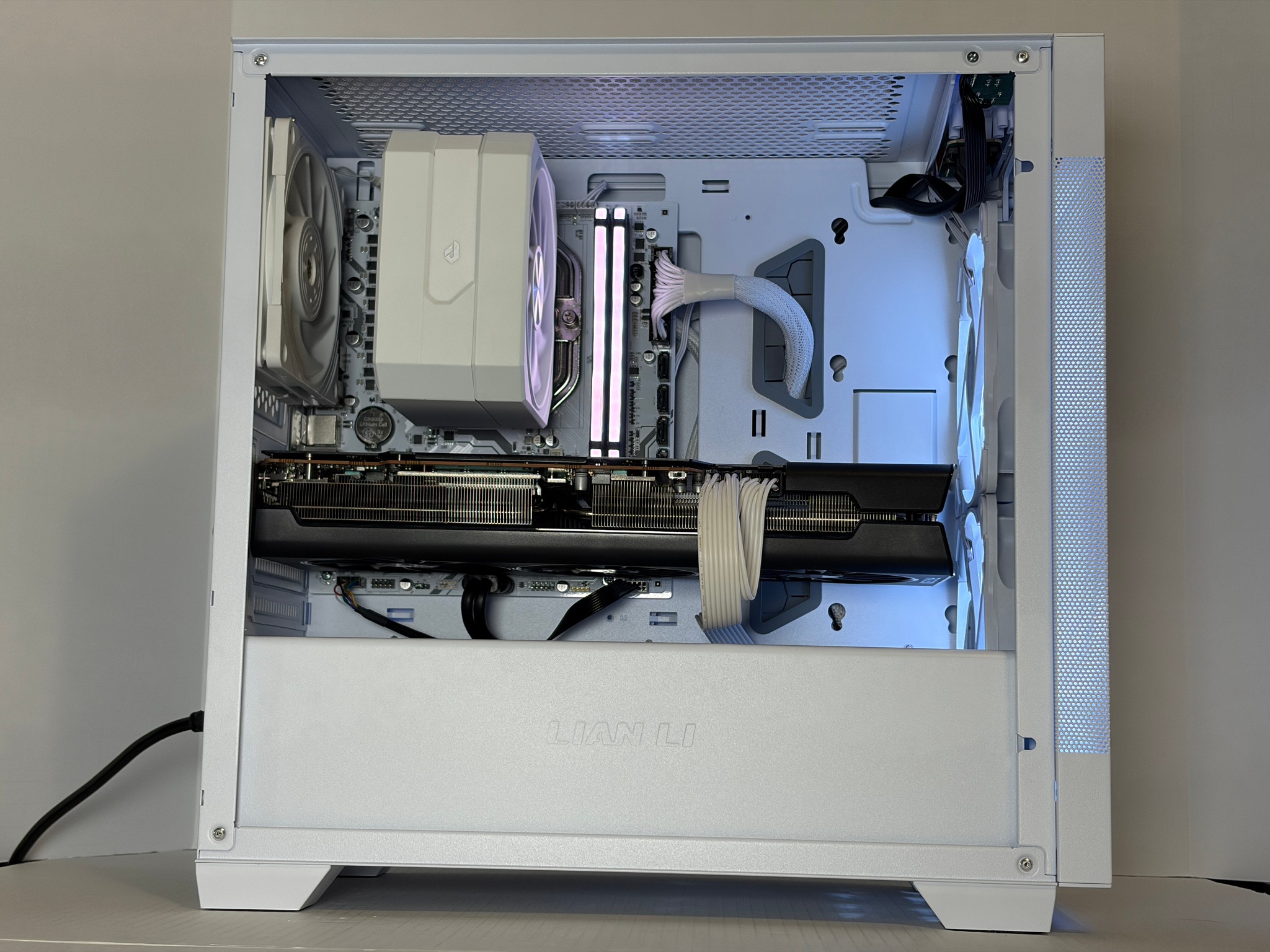 🔥 RX 6800 XFX + Ryzen 5 5600 White Gaming PC – 1440p Ultra Monster | 1TB NVMe | 16GB RAM