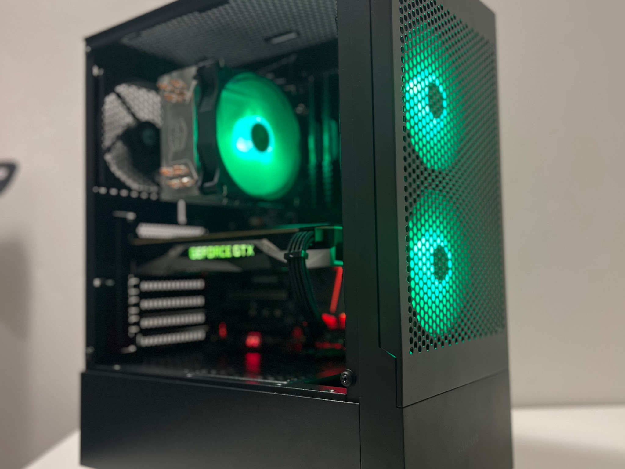 Gaming Pc | i7 8700k | GTX 1080