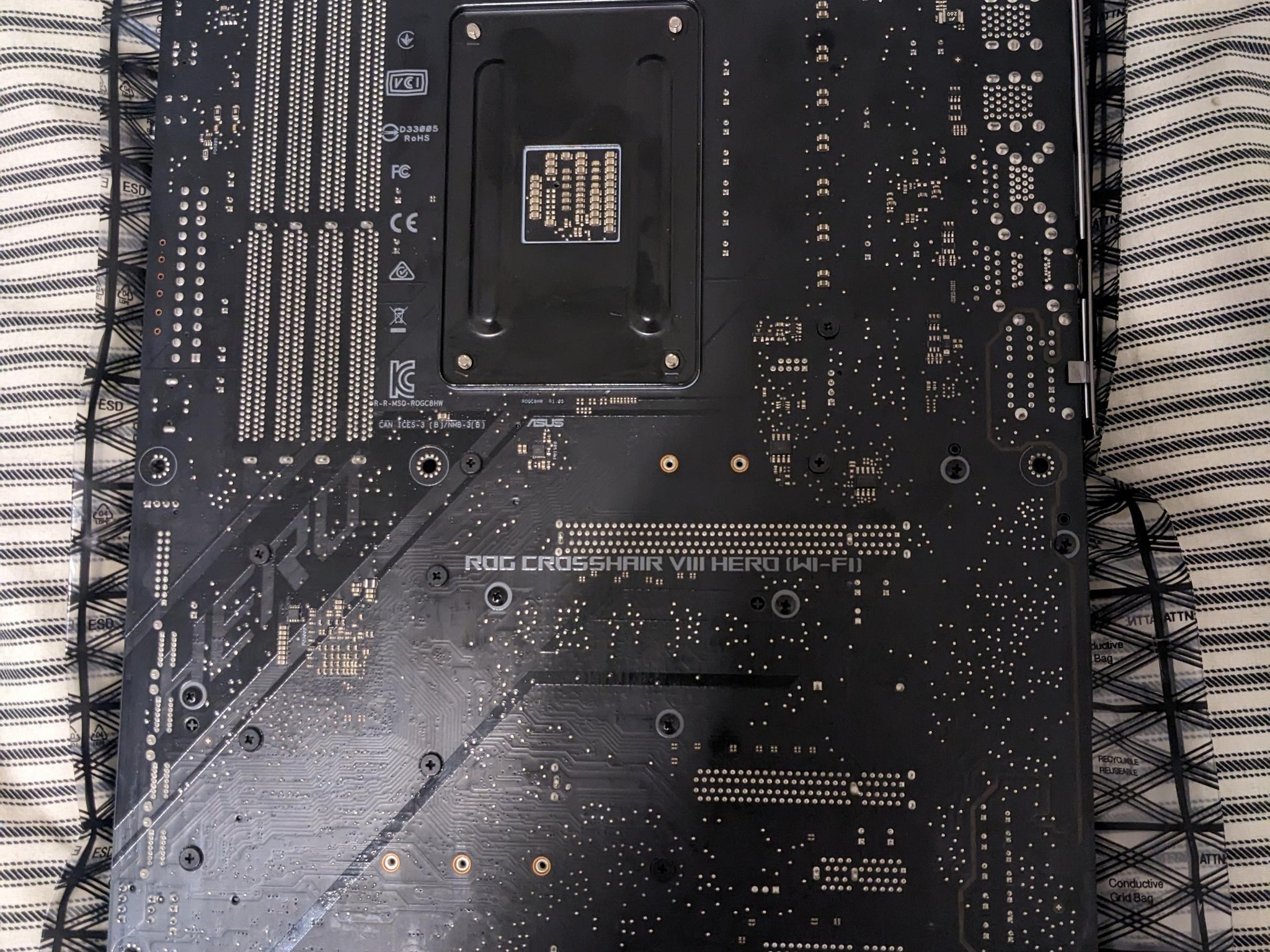 Asus ROG Crosshair VIII Hero (Wi-Fi) X570 AM4 Motherboard
