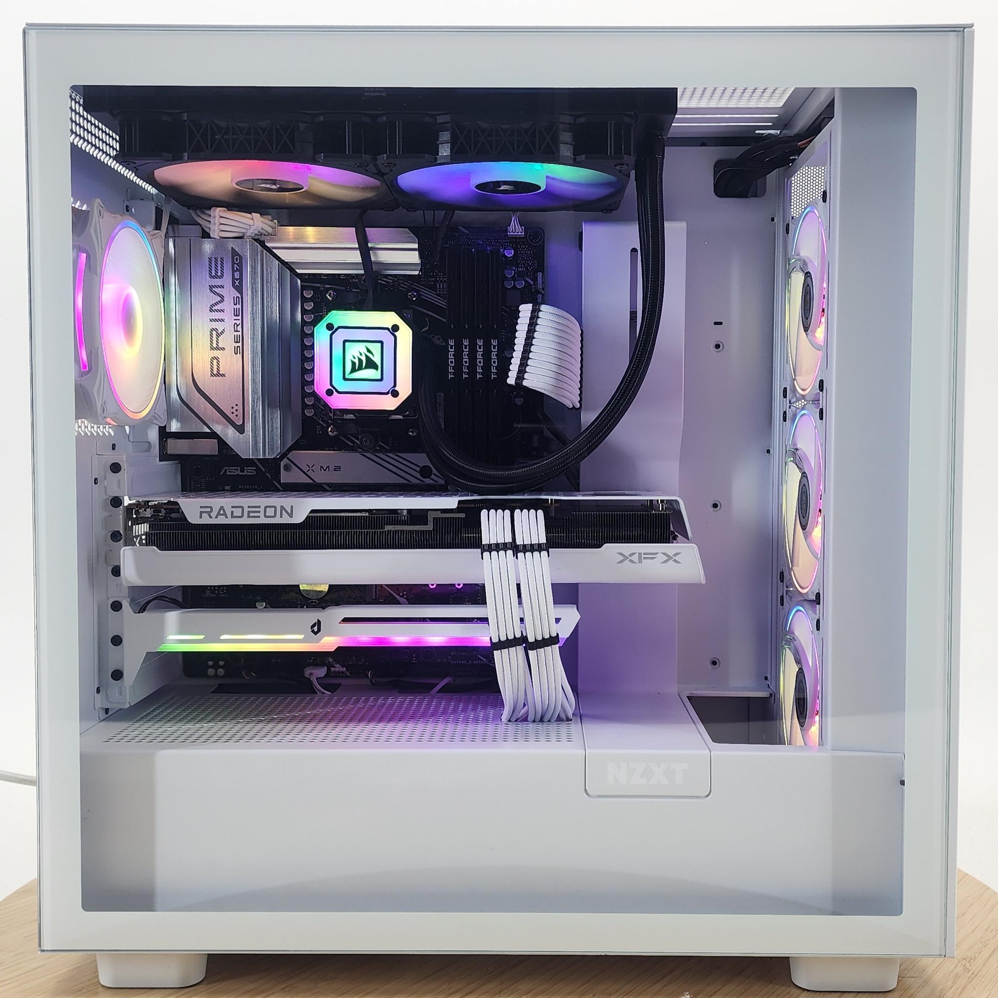 Gaming PC Ryzen 7 9700X 32GB RAM 1TB SSD RX 7800 XT 16GB Windows 11 Computer