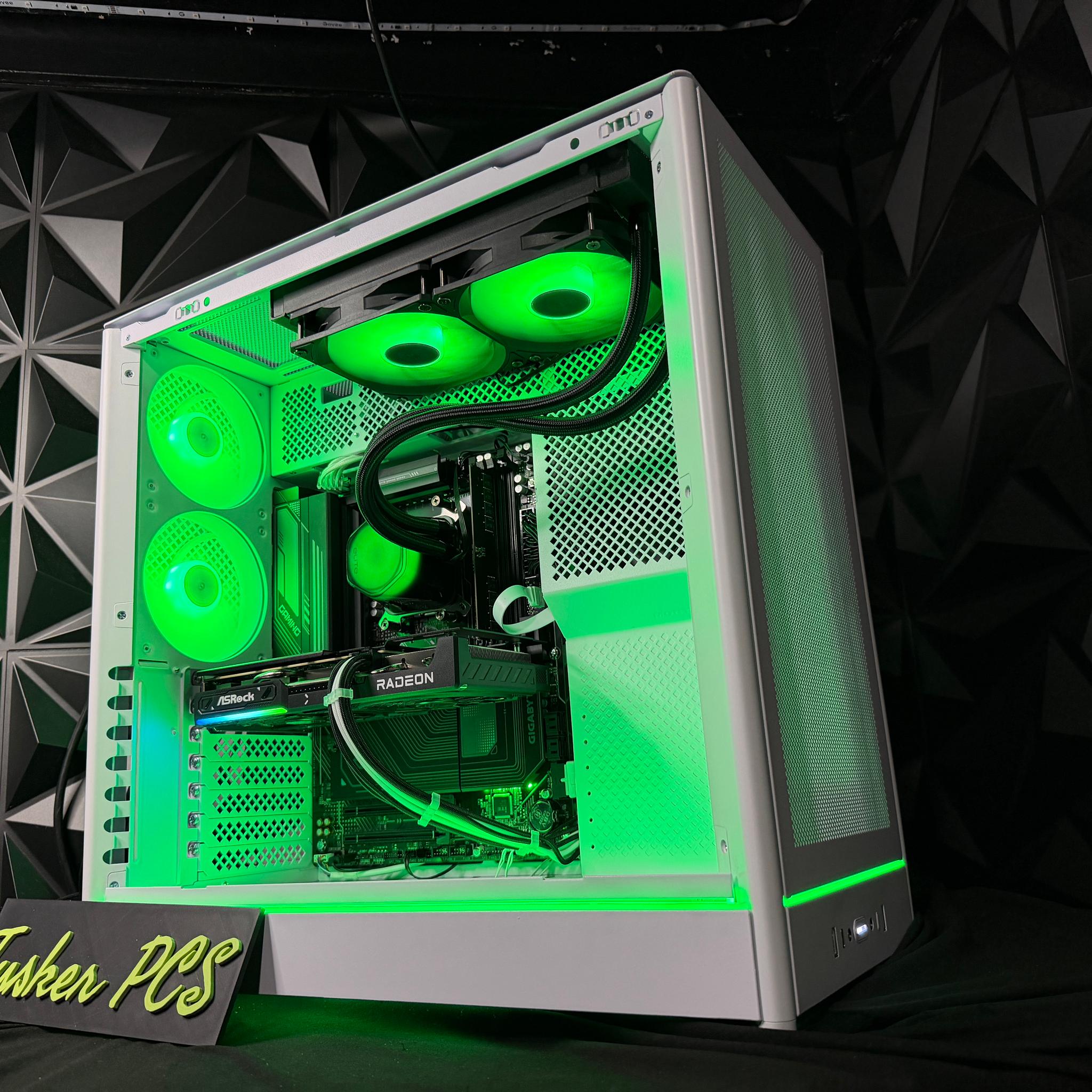 White Ocean – Ryzen 7 7700X / RX 9060XT  Gaming PC