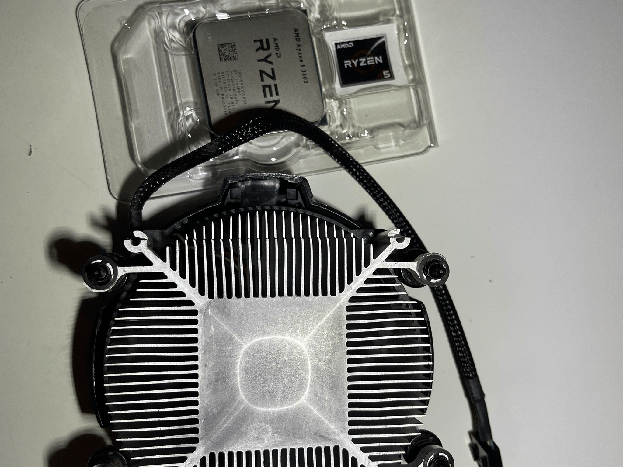 AMD RYZEN 5 3600 W/ COOLER