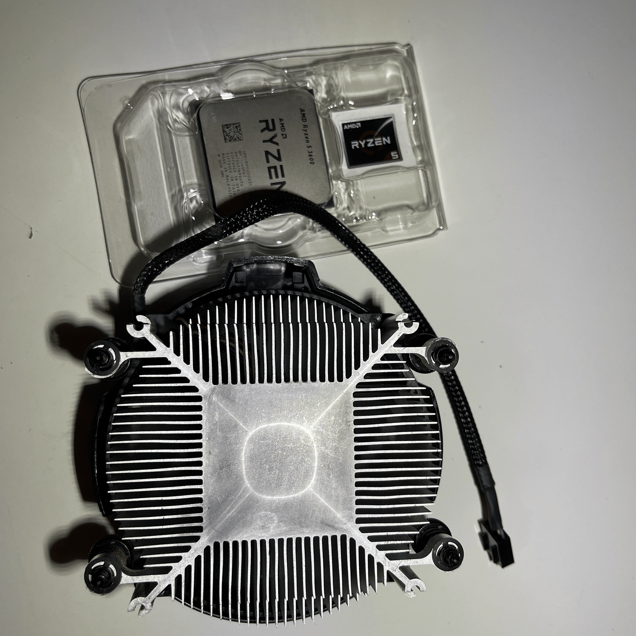 AMD RYZEN 5 3600 W/ COOLER