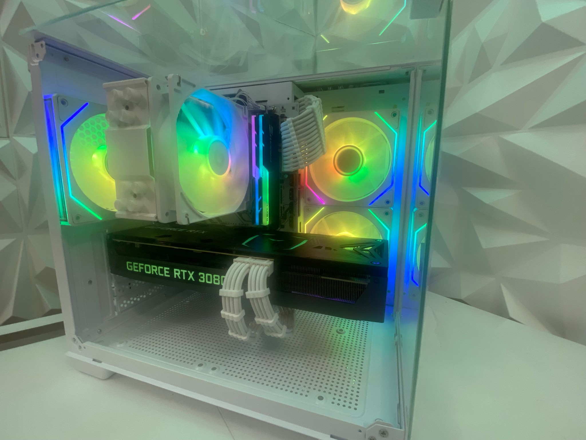 🎅🎅 White Elite Build – Ryzen 7 5700X + RTX 3080 10GB | 1440P/4K High FPS Ready