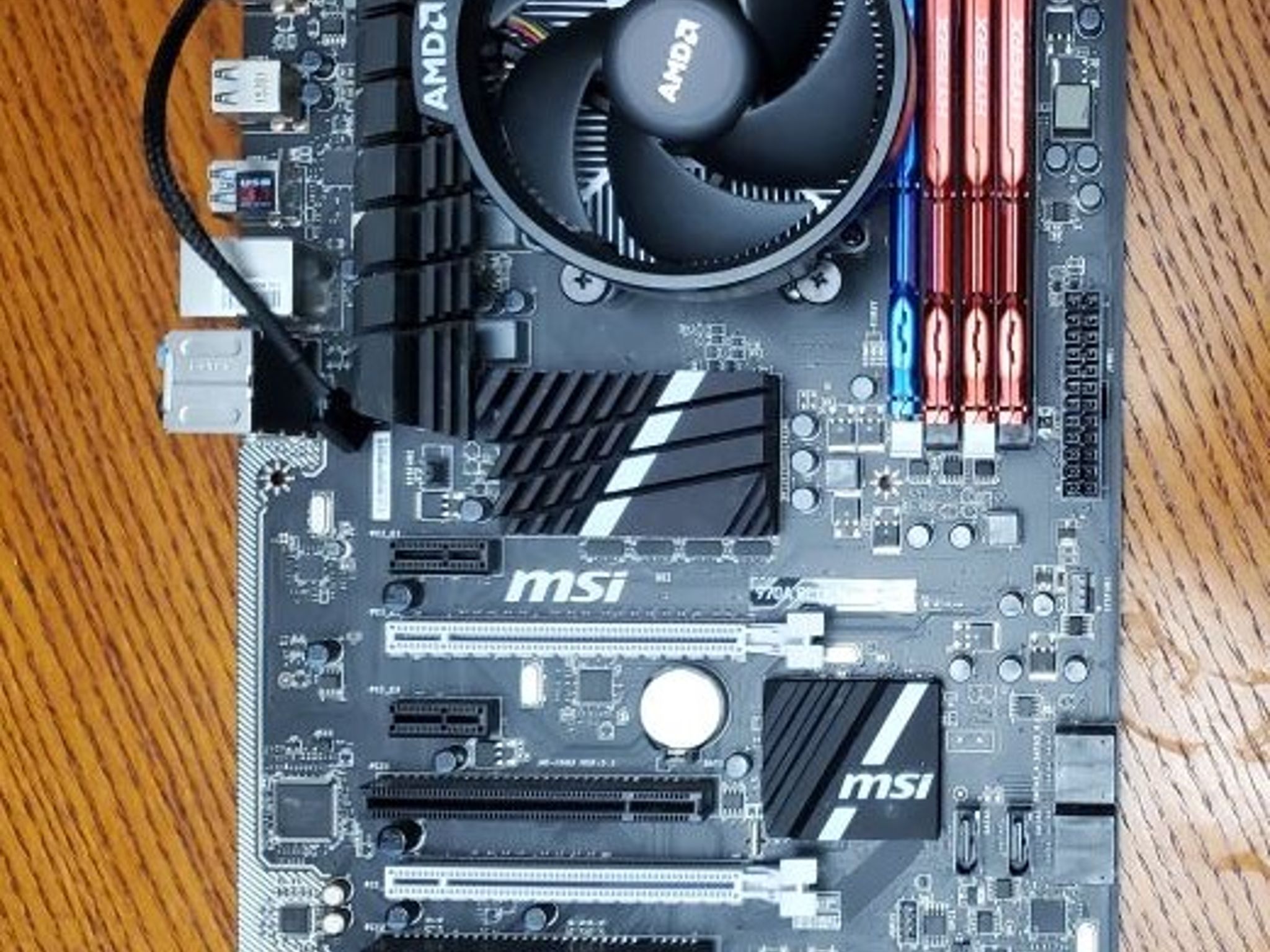 Pre-Owned MSI 7693 Ver5.1 Motherboard AMD FX 8350 CPU & Cooler Plus 32 GB AM3 Memory