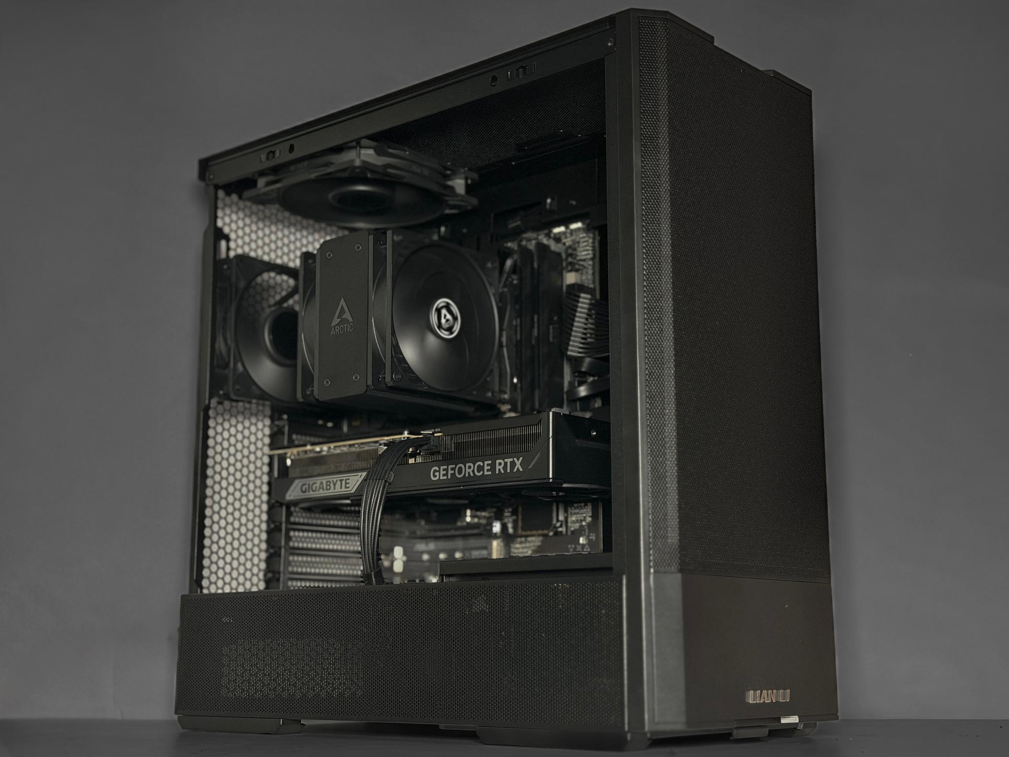 Stealth Pro — RTX 5080 | Ryzen 7600X3D | 32GB DDR5 | Quiet High-End Gaming PC (2TB)