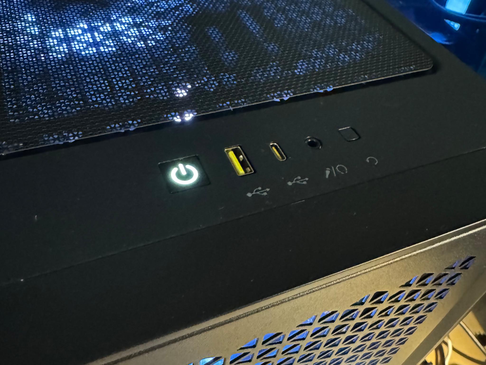 Corsair Gaming PC RTX 3070 with 2 tb nvme