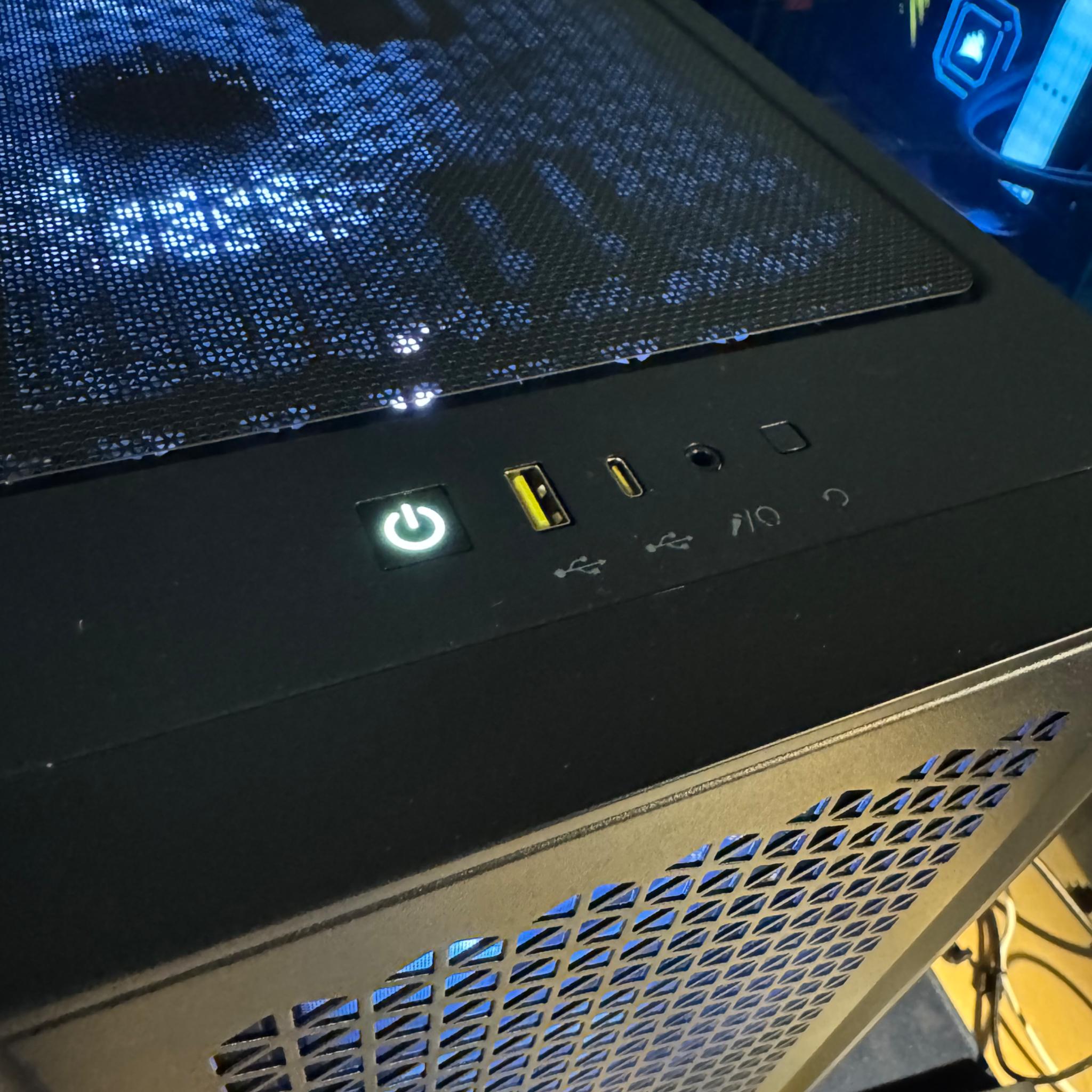 Corsair Gaming PC RTX 3070 with 2 tb nvme