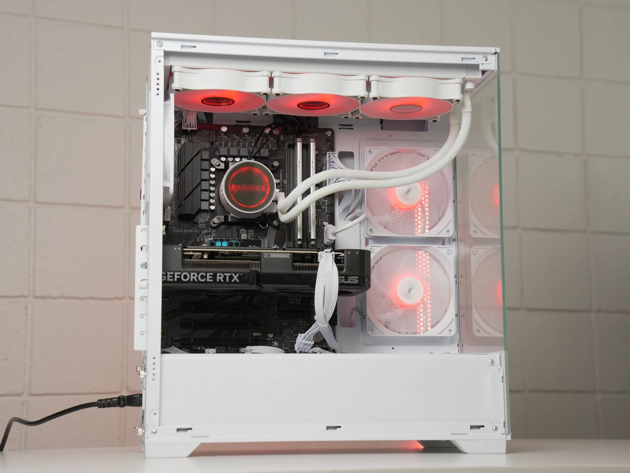 RTX 4070 Gaming PC | INTEL i5 12600KF | 32GB RAM | 1TB SSD | Windows 11 | Liquid cooling |