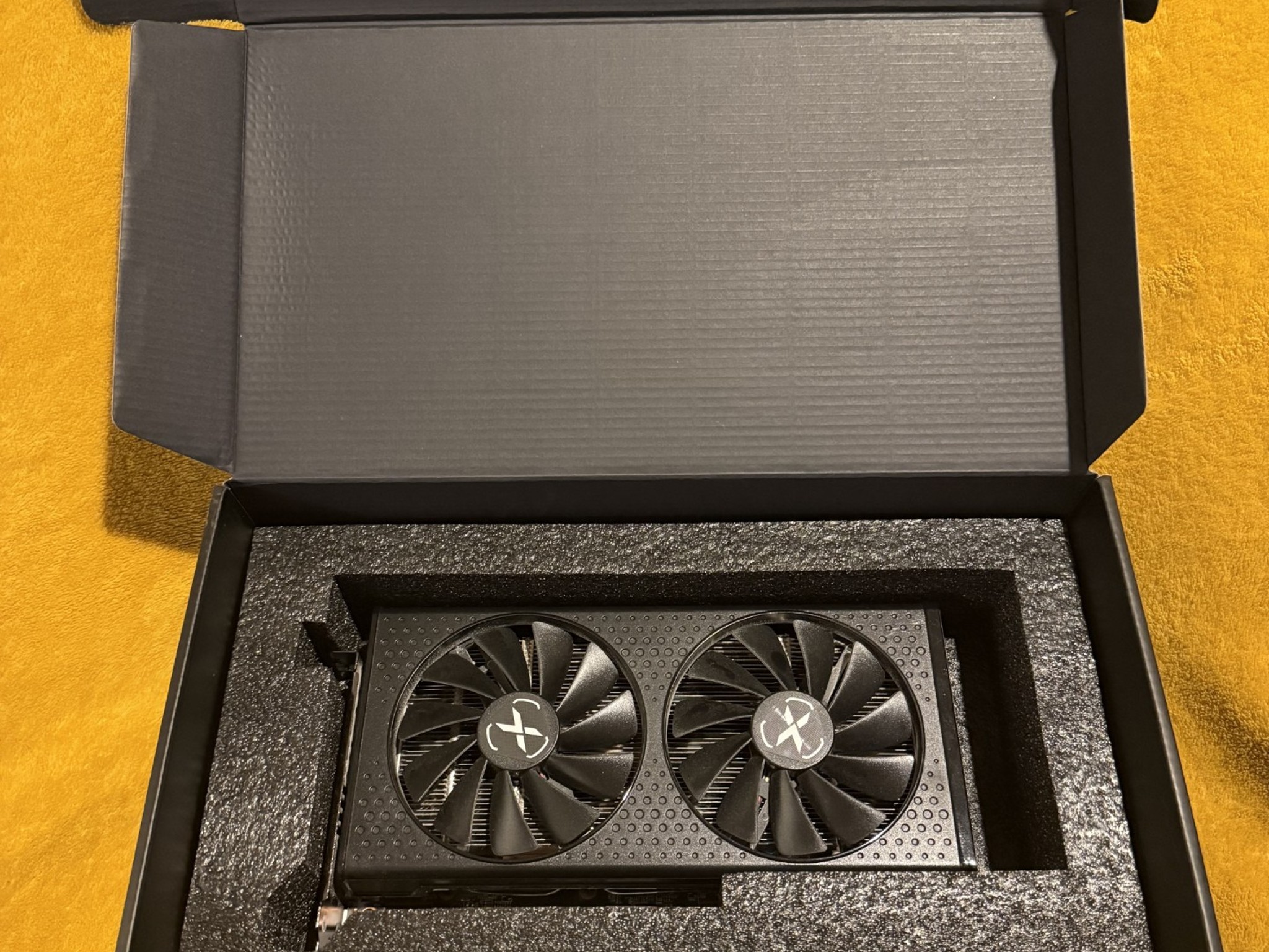 XFX Speedster SWFT 210 Radeon RX 7600 8GB
