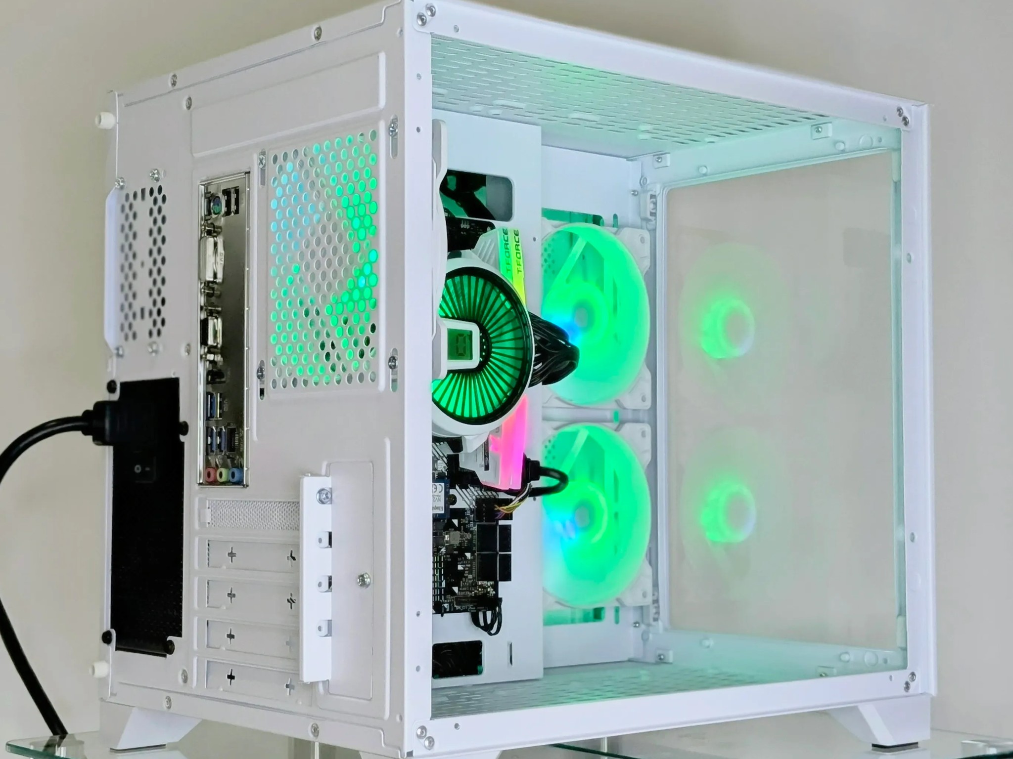 BF💲🏷️ 1080p Gaming PC🤍Ryzen 3 5300G🤍16GB DDR4 RAM🤍1TB NVMe SSD🤍Windows 11 Pro(Activated)✅