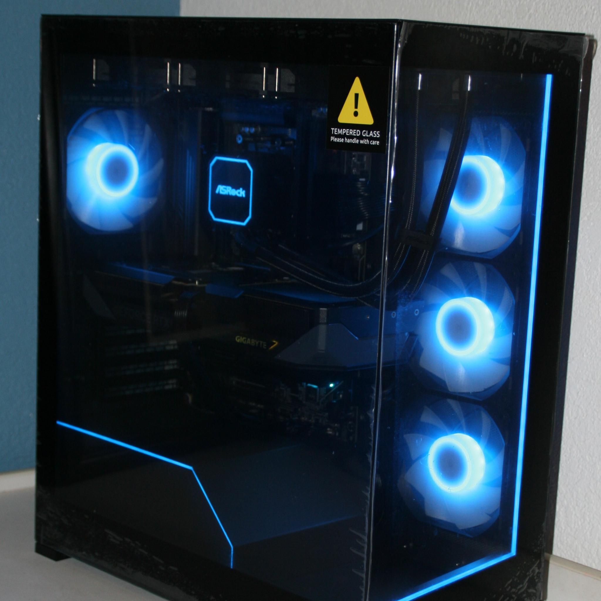 1440p Ultra | 32GB DDR5 @6400 MT/s | R7 7800x3D | RTX 5070 12GB | 1 TB SSD | 850W