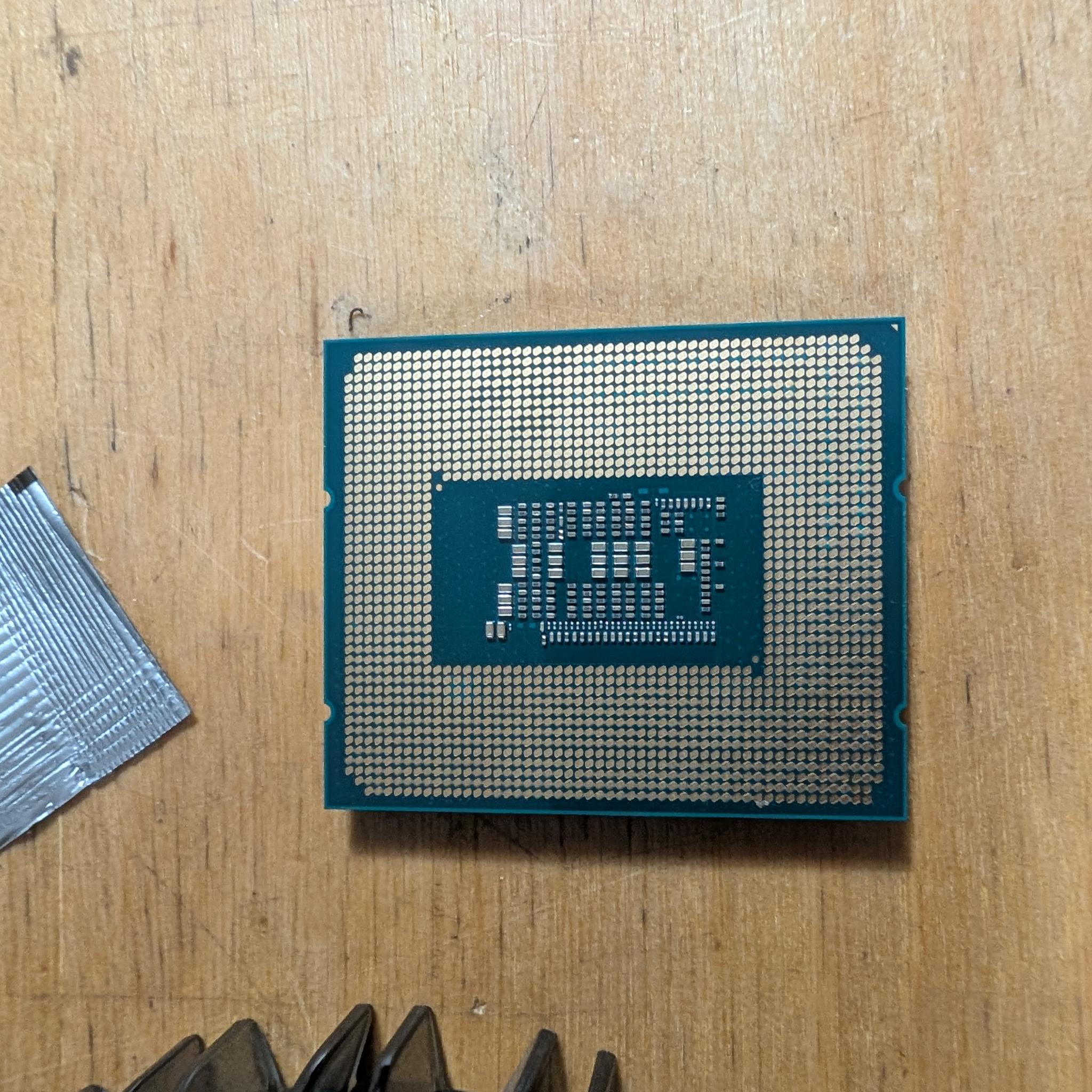Intel Core i3-12100
