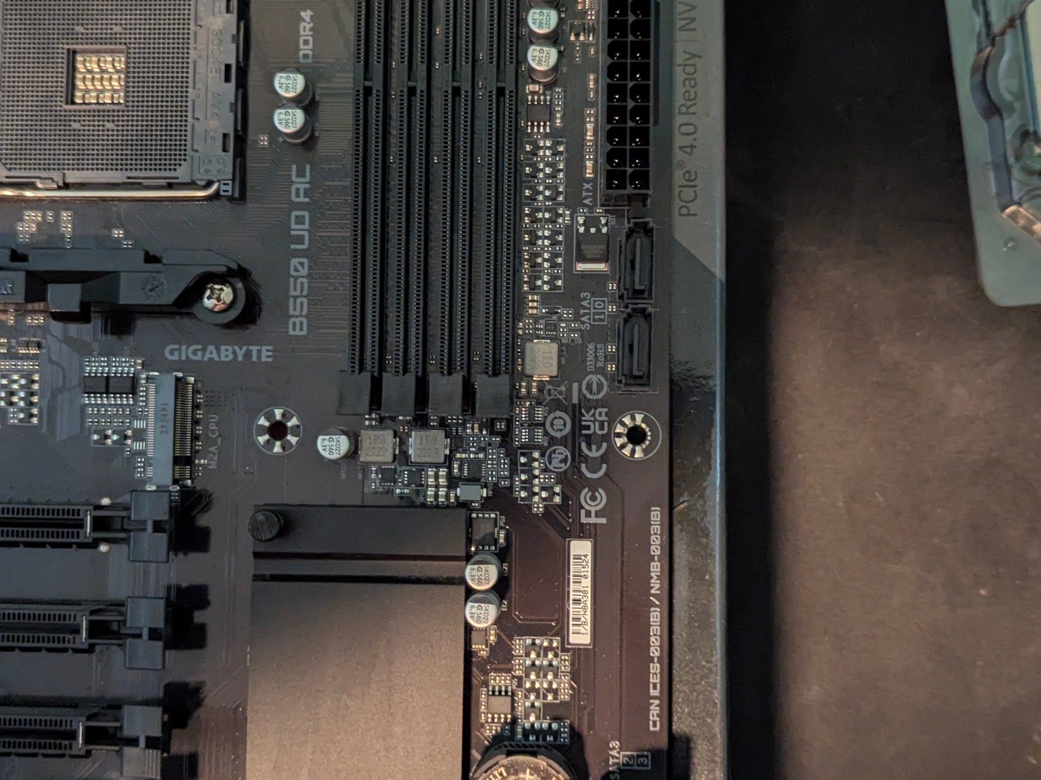Gigabyte B550 UD AC Rev 1.2 ATX AM4 Motherboard