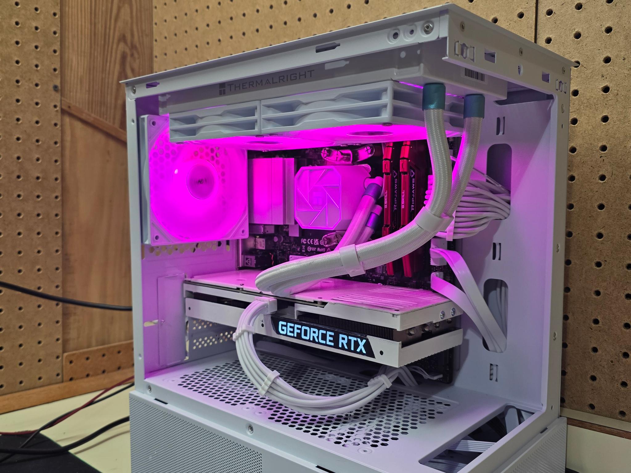 Tundra | RTX 3070 | R5 5600 | 16GB | 1TB