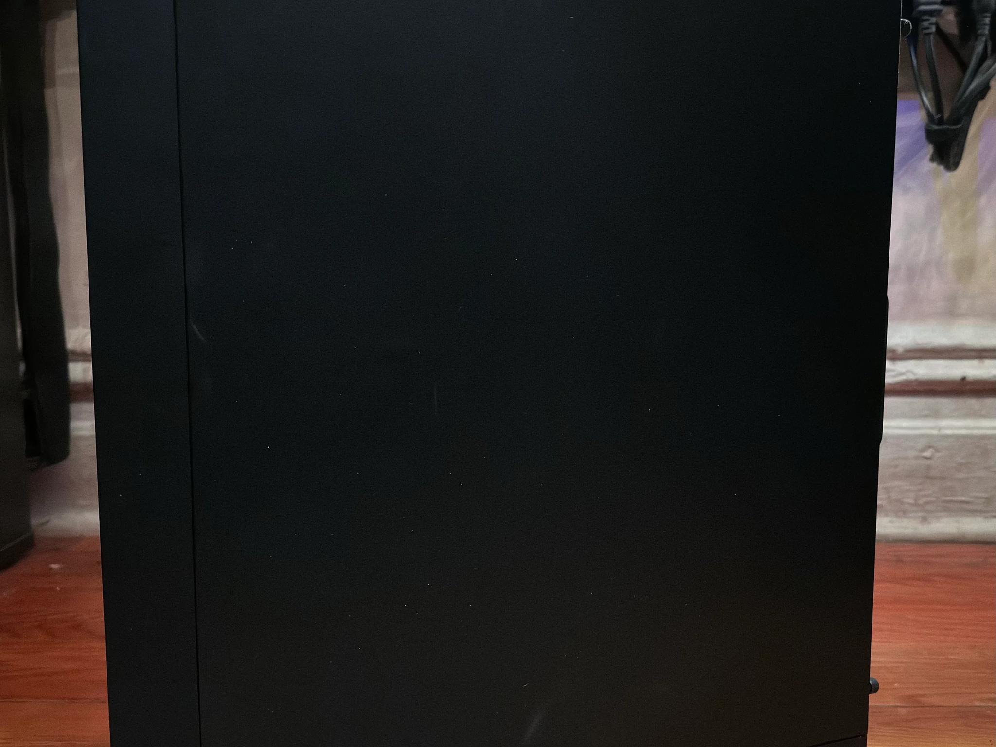 Fractal Design Meshify C - Dark Tempered Glass USED