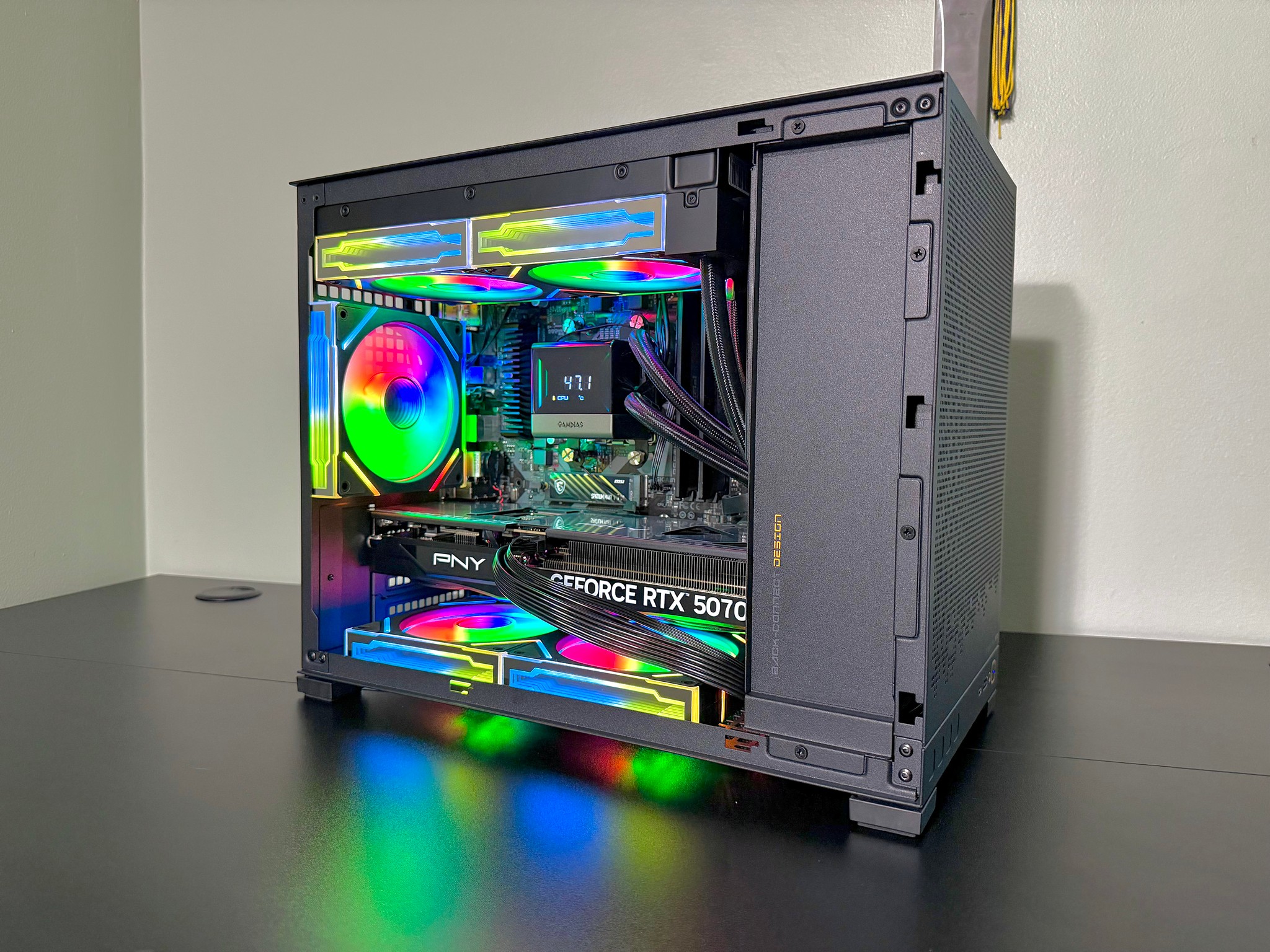 RTX 5070 OC | R7 7700x | 32GB DDR5 | 1TB SSD | LCD Liquid Cooler | Rosewill 1000w PSU Gaming PC