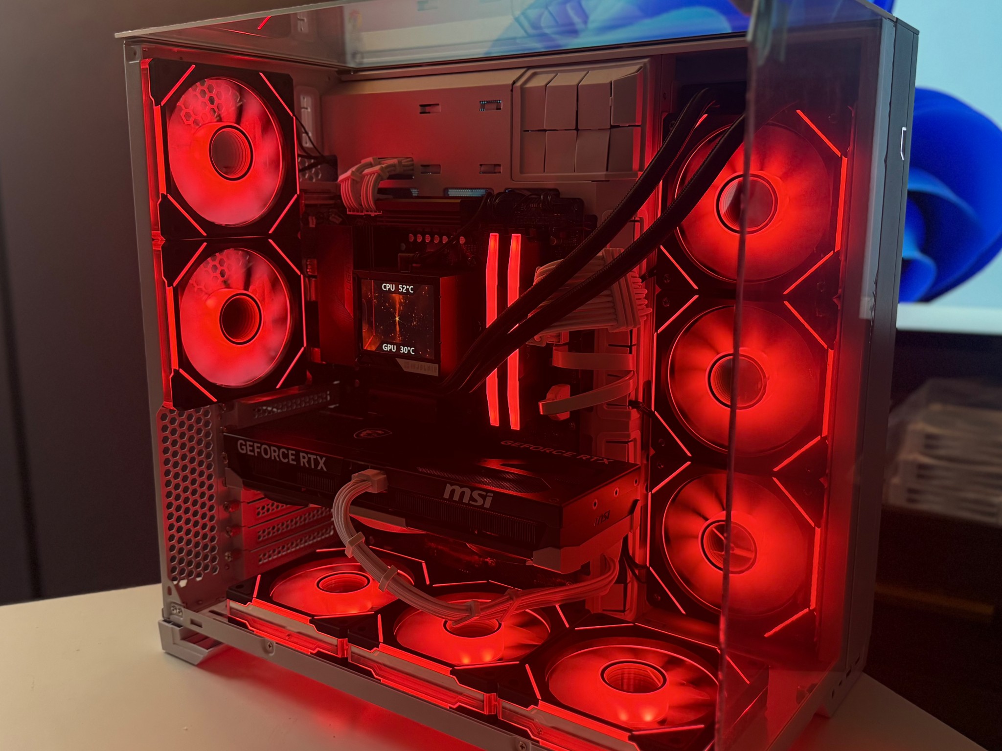 RTX 5080 | Ryzen 7 7800X3D | 2TB SSD | 32GB DDR5