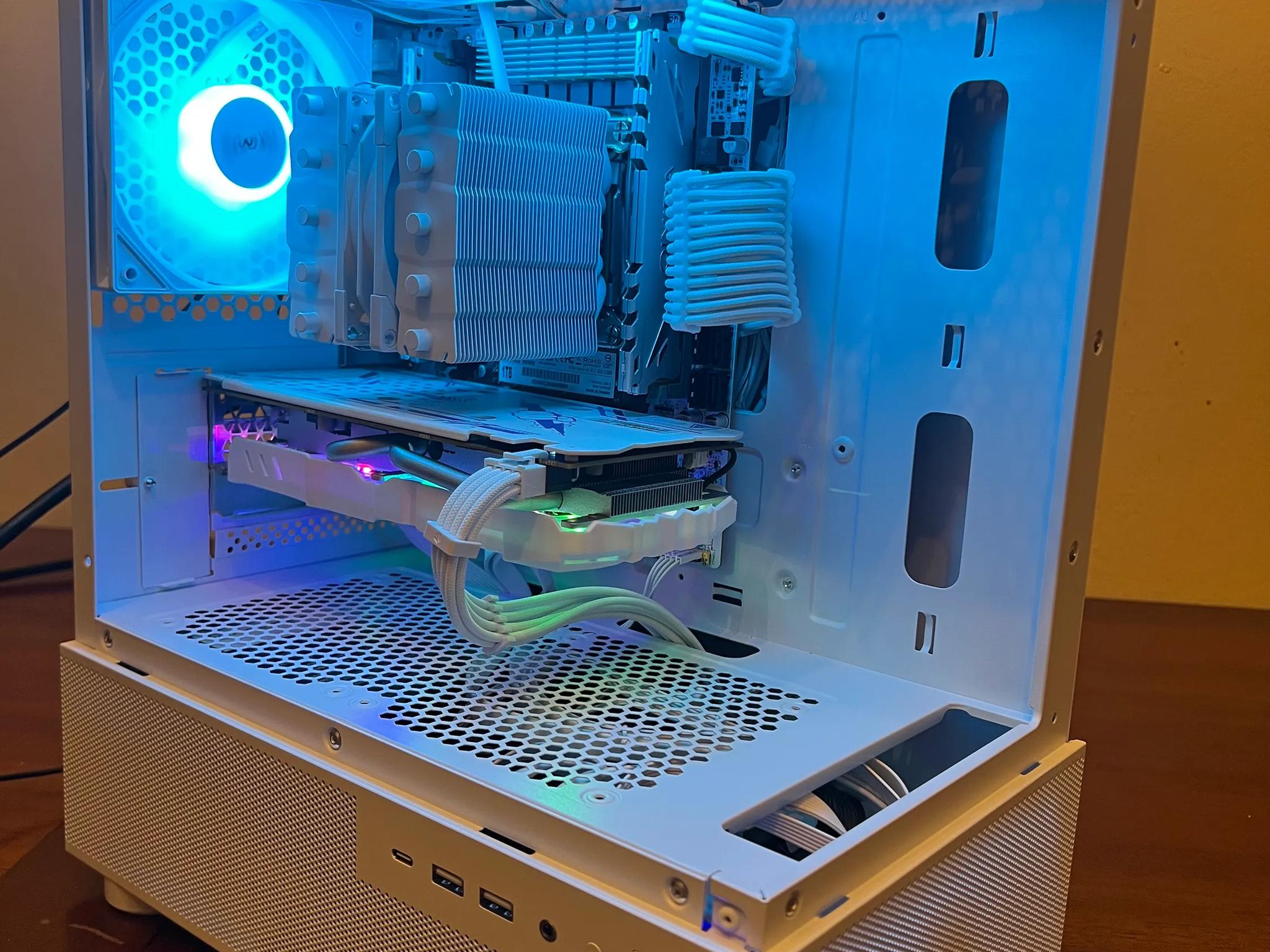 Intel 10 Core White Gaming PC RX 580 1tb NVME SSD 32GB RAM WIFi WINDOWS 10 Pro