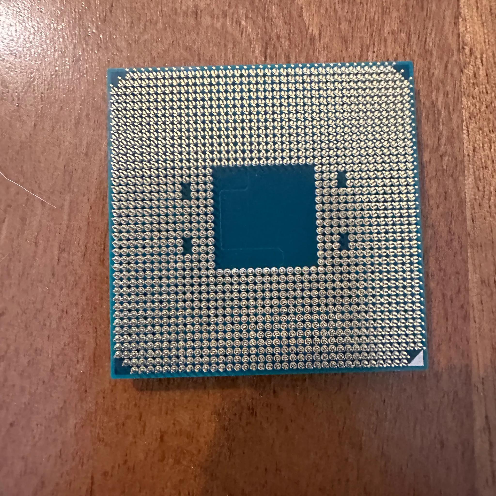 Ryzen 3 2200G