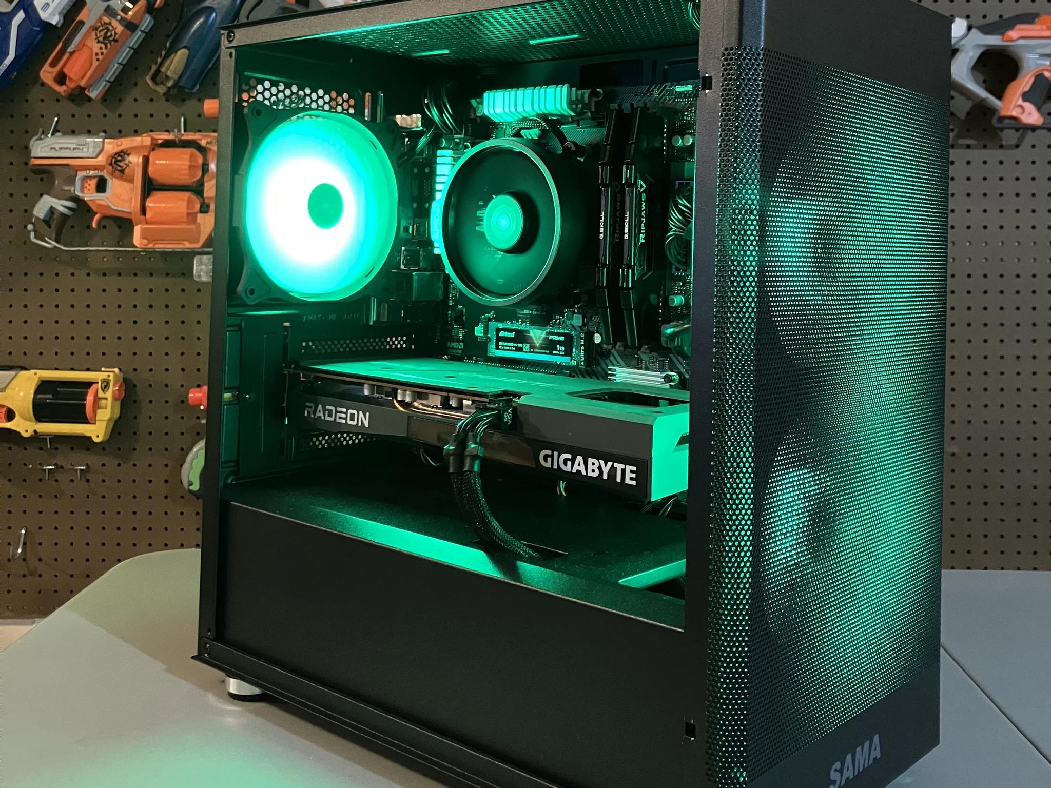 Ryzen 5 3600 and RX 6600xt Gaming PC