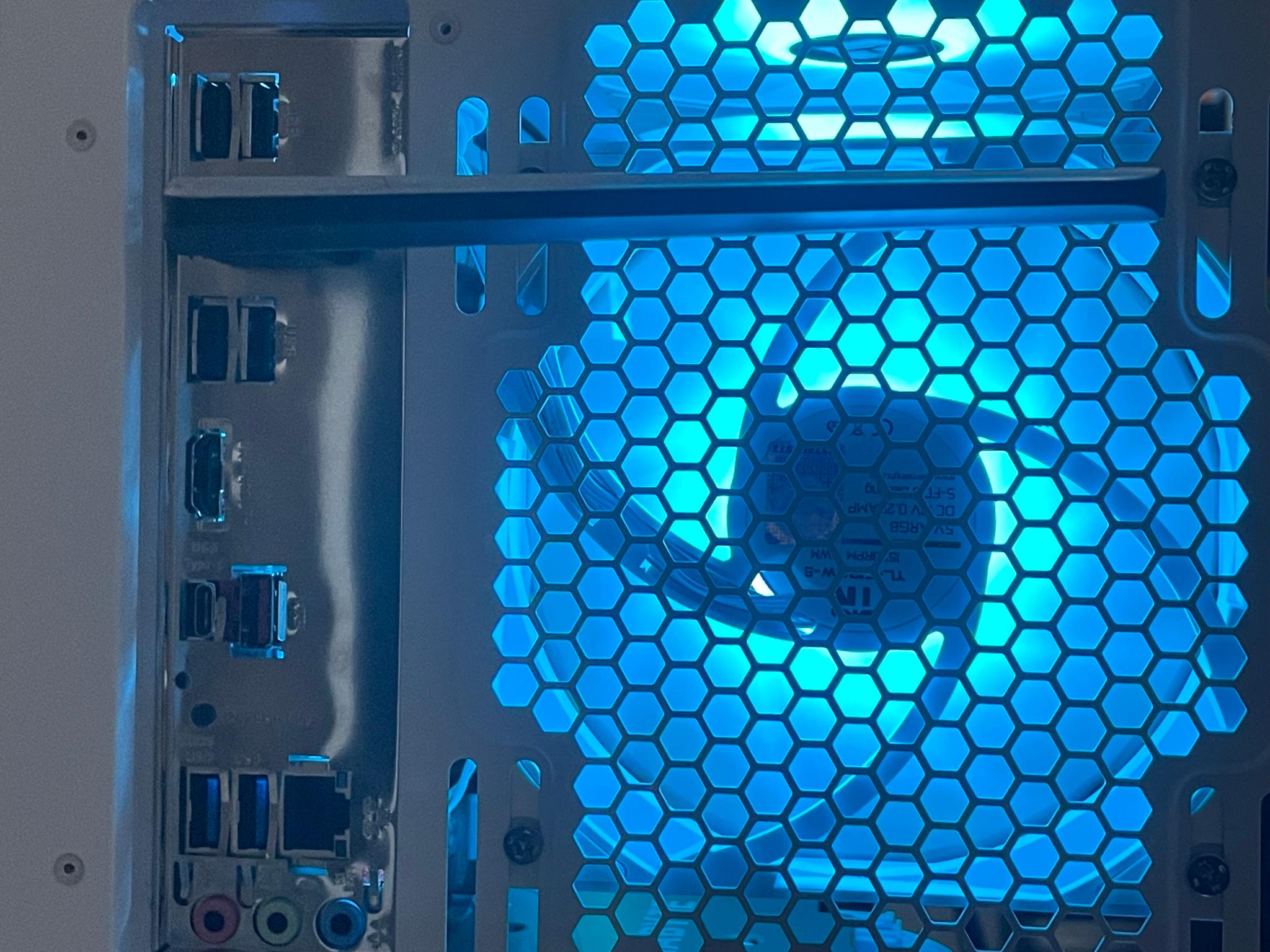 Snowy Beast Gaming PC - Brand New Build - Perfect for 1080p Gaming