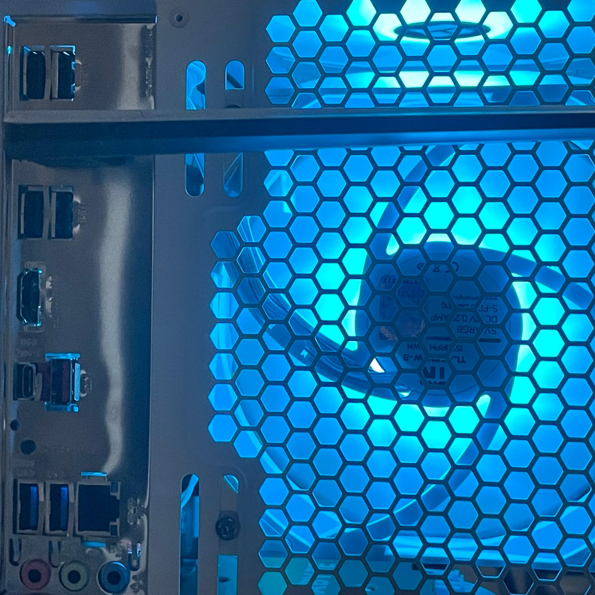 Snowy Beast Gaming PC - Brand New Build - Perfect for 1080p Gaming