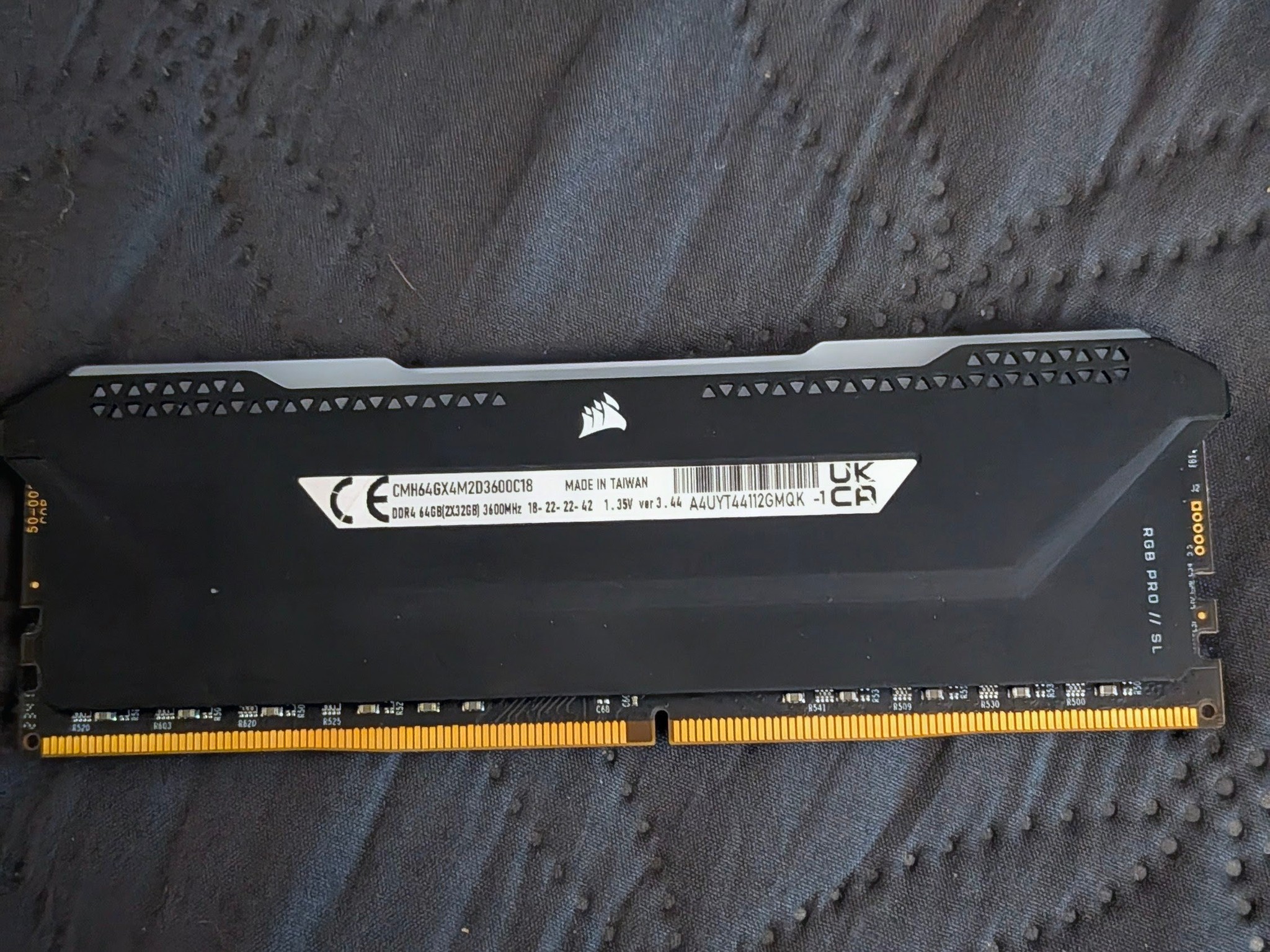 corsair vengeance ddr4 64 gb