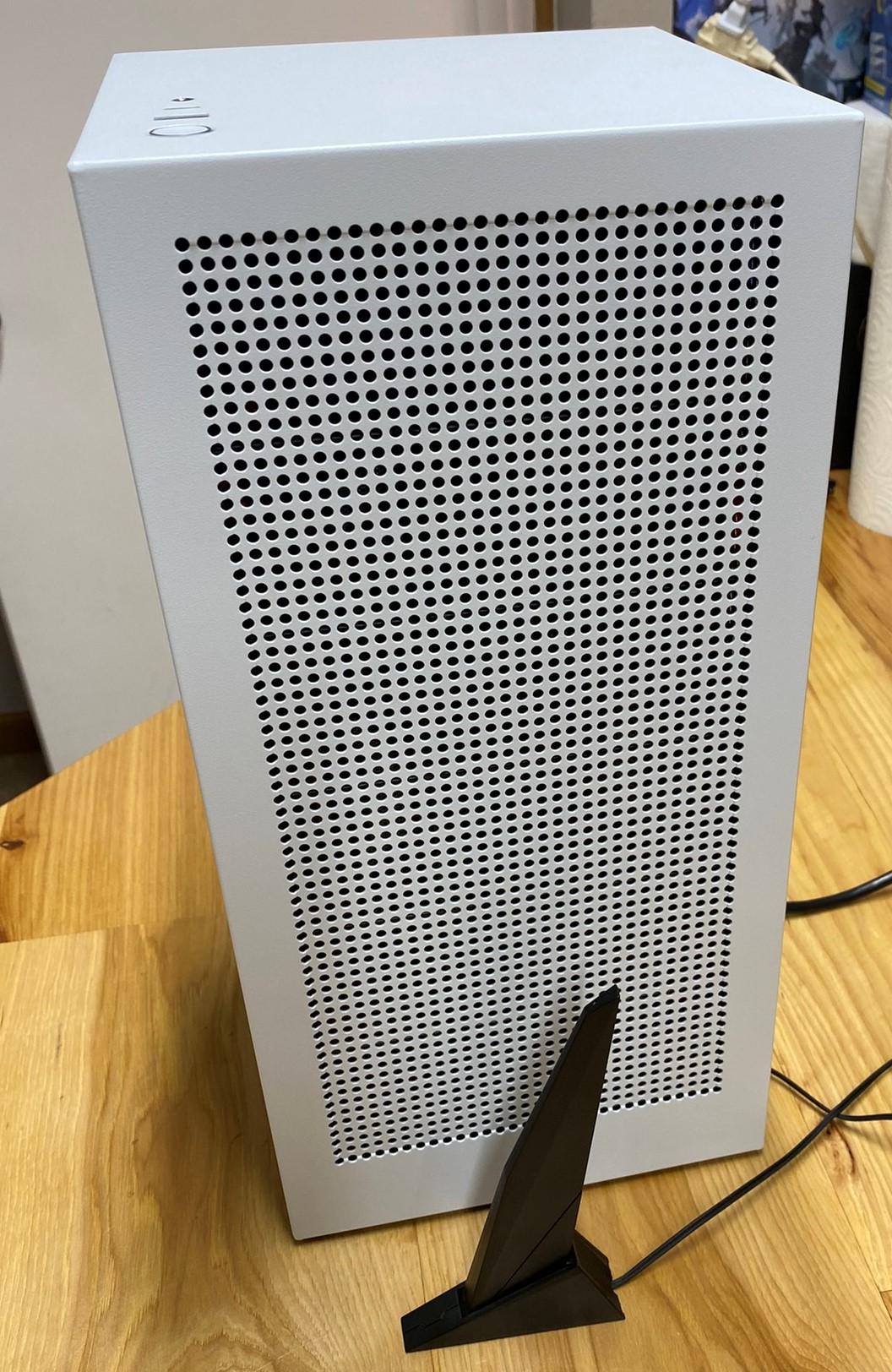 Small ITX Gaming PC | NZXT H1 Case (v1) | Ryzen 7 3700X & Radeon RX 5700XT