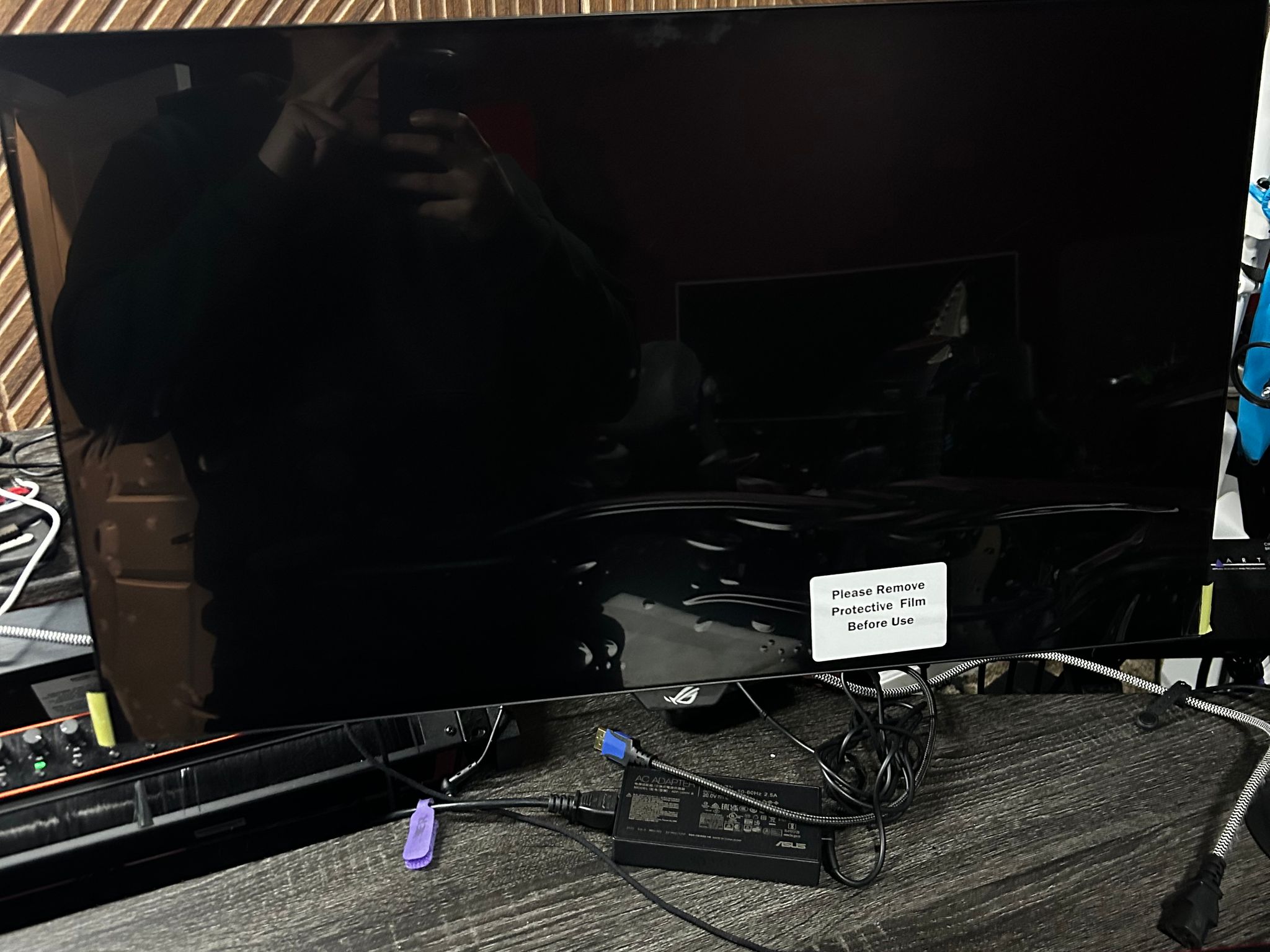 ASUS ROG 27" OLED (480hz Refresh Rate) 2K 2560x1440 (0HRS USED) (CYBER MONDAY DROP)