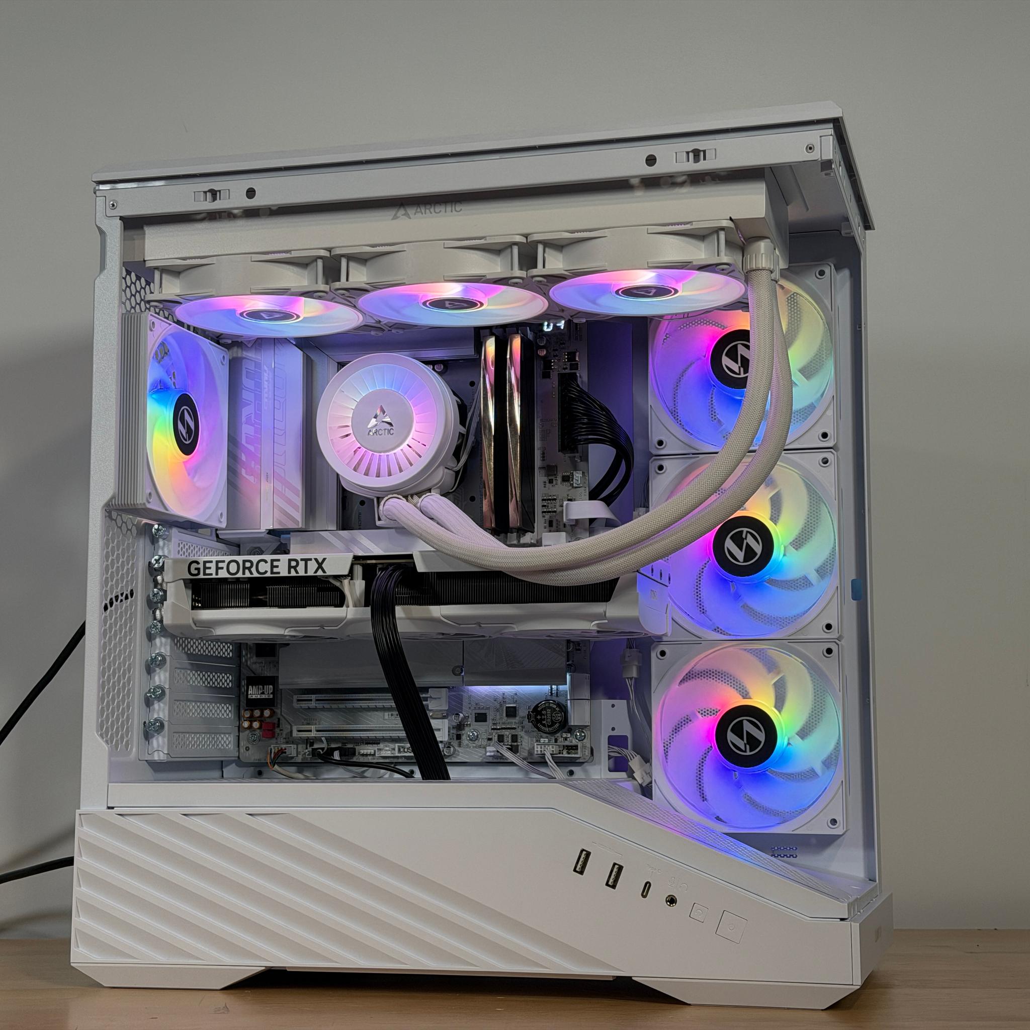 GeForce RTX 5080 Core Ultra 7 270K Plus Gaming and Streaming PC