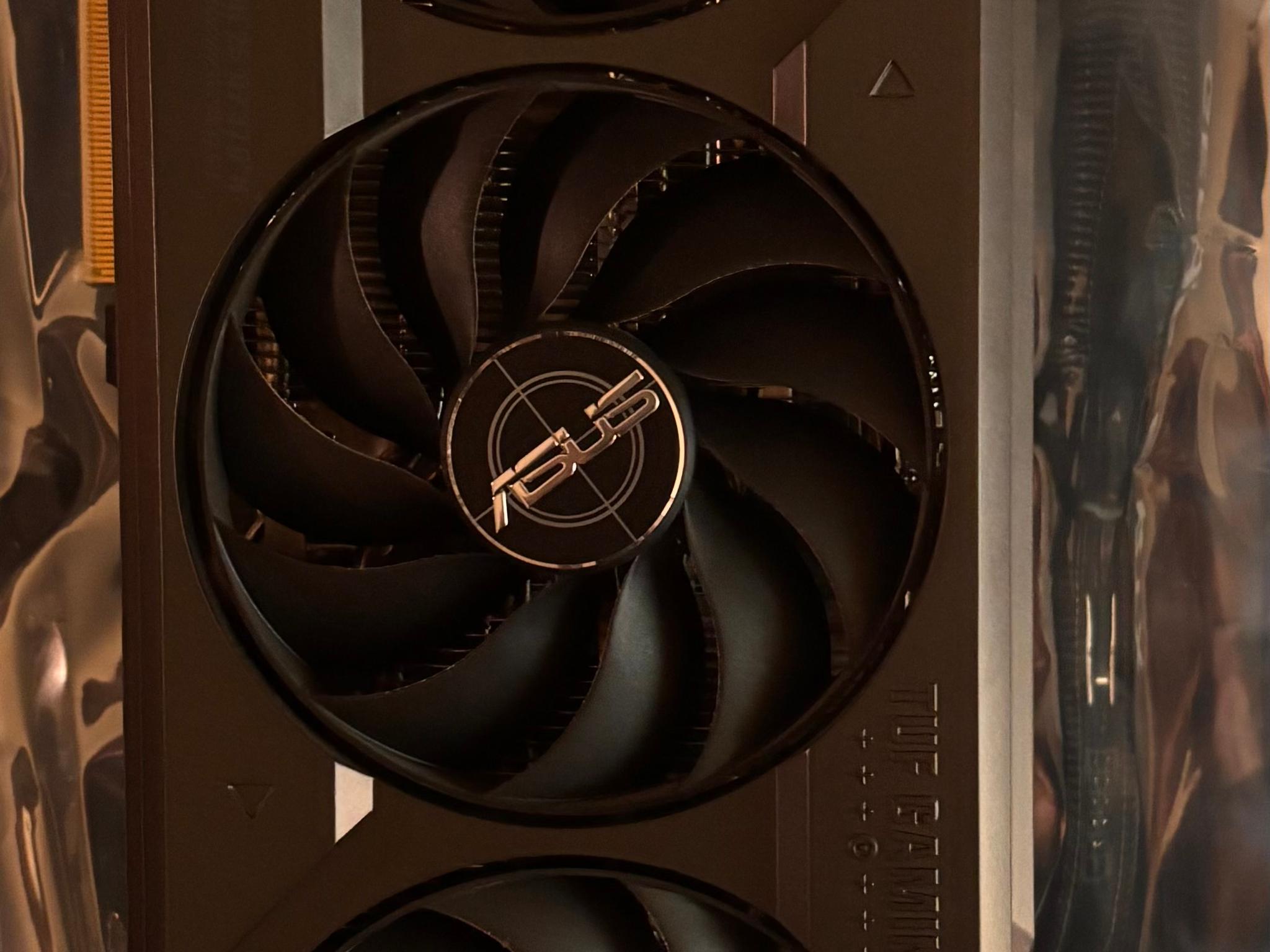 ASUS TUF GAMING GeForce RTX 4070 Ti SUPER - Image 5