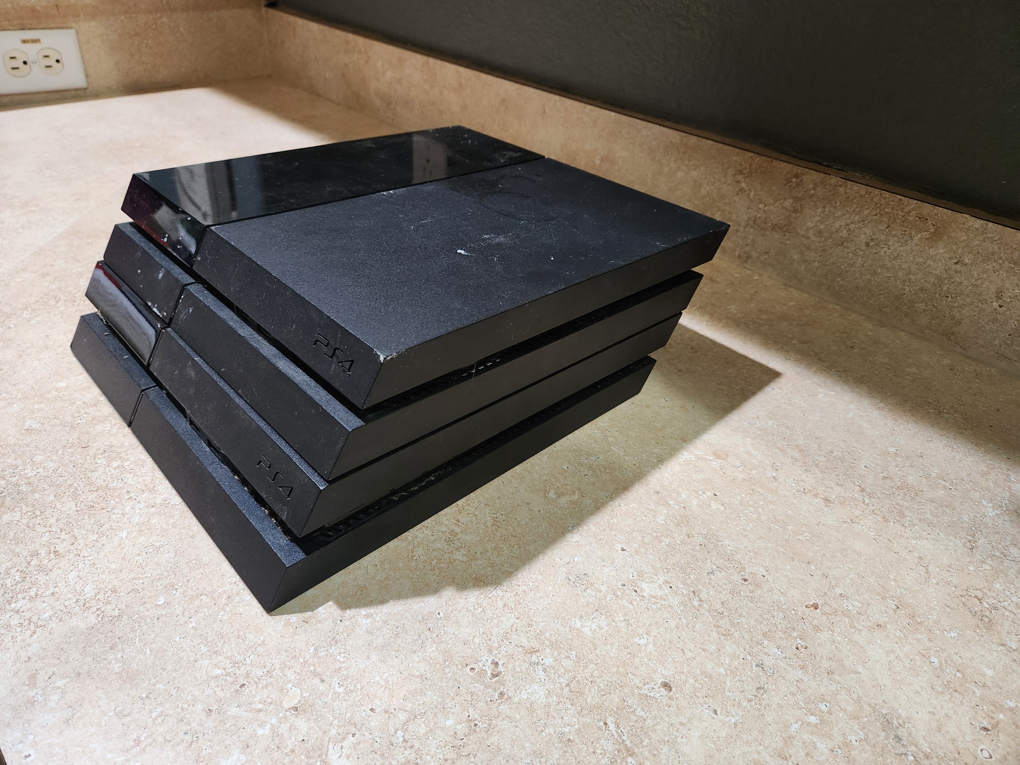 *PARTS/REPAIR* LOT OF 2 PS4 CONSOLES