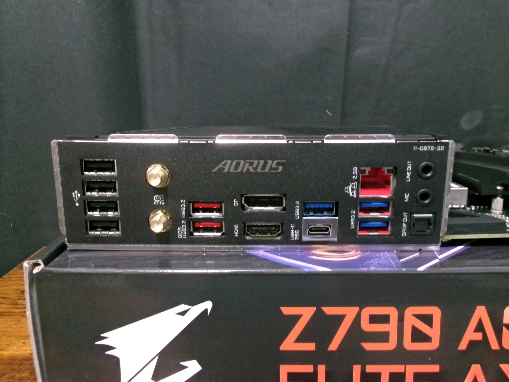 Intel i3-12100 + Aorus Z790 DDR5