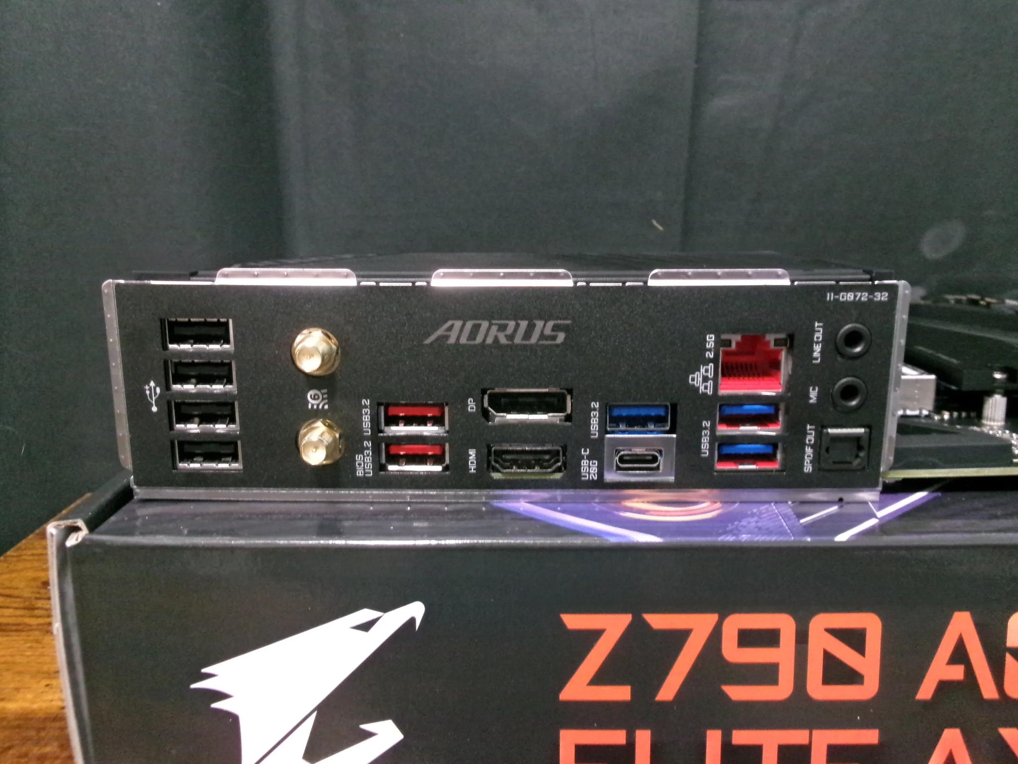Intel i3-12100 + Aorus Z790 DDR5