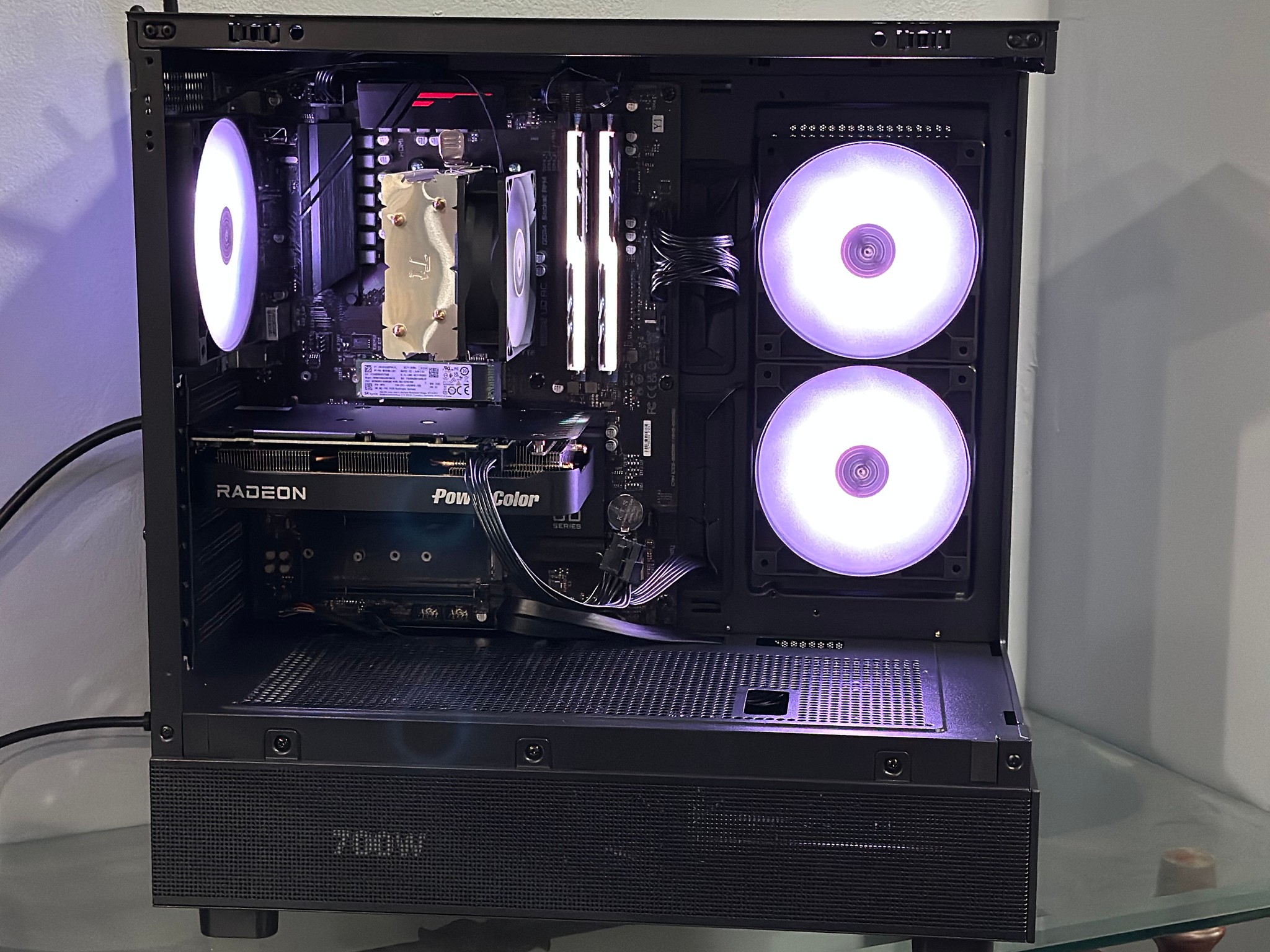 Rx 9060 Xt 16gb, 1440p black gaming pc Beast