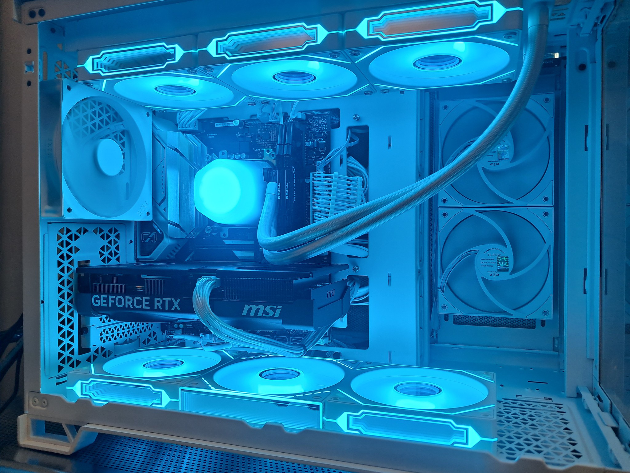 ⚫Black Friday Sale!⚫RTX 5070 | Core i5-12600K | 32GB DDR4 | 1.5TB SSD | Gaming/Streaming PC