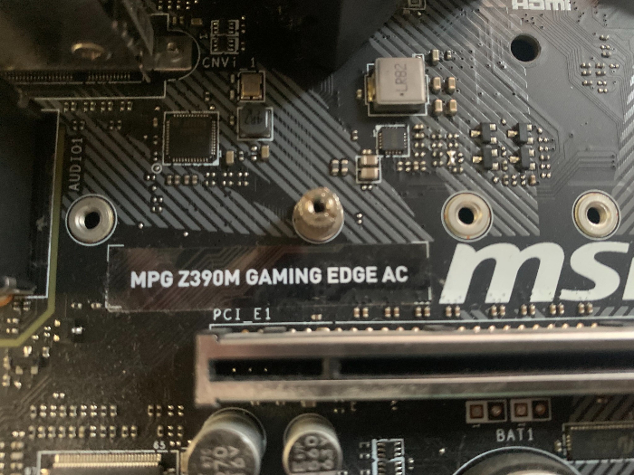 Intel core I5 8600k + MSI 390m + 16gb Ram + 120gb SSD