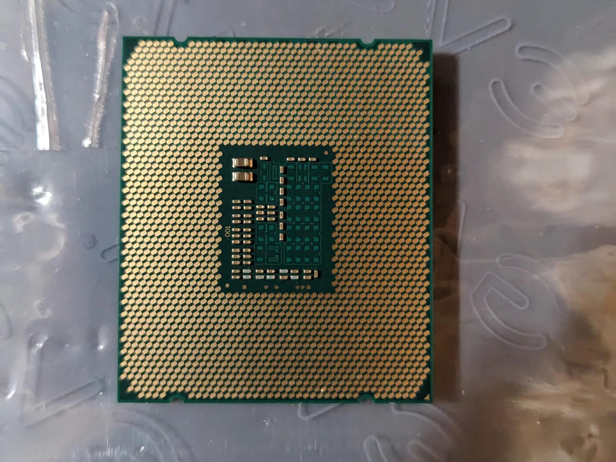 Intel Xeon E5-2667V3 -Socket 2011- 8 Cores - 3.6GHz Max Turbo