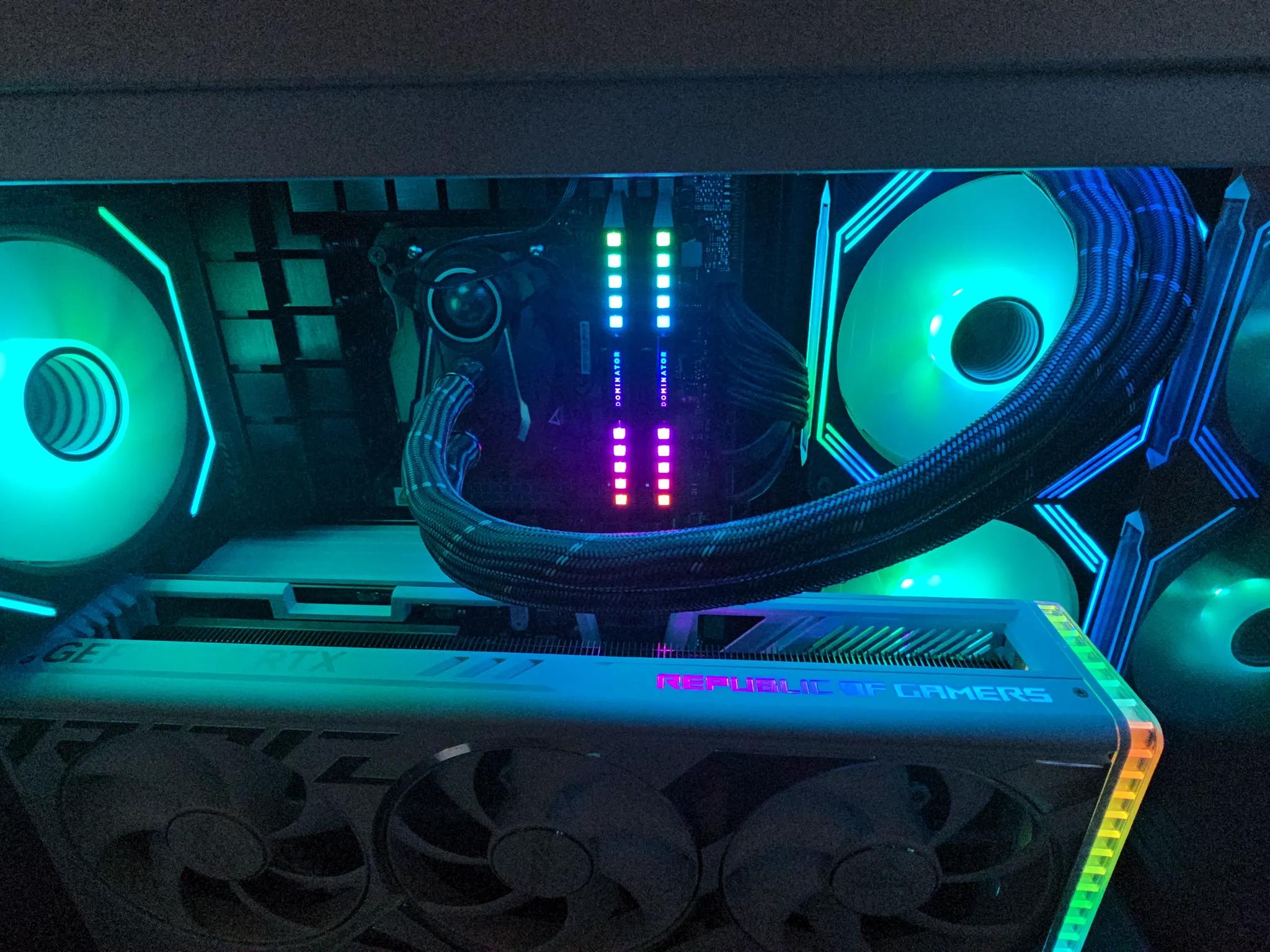 WHITE AND BLACK 4K/1440P POWERFUL GAMING/STREAMING PC:4080, 7800X3D, 2TB 980 PRO, 32GB DOMINATOR RAM