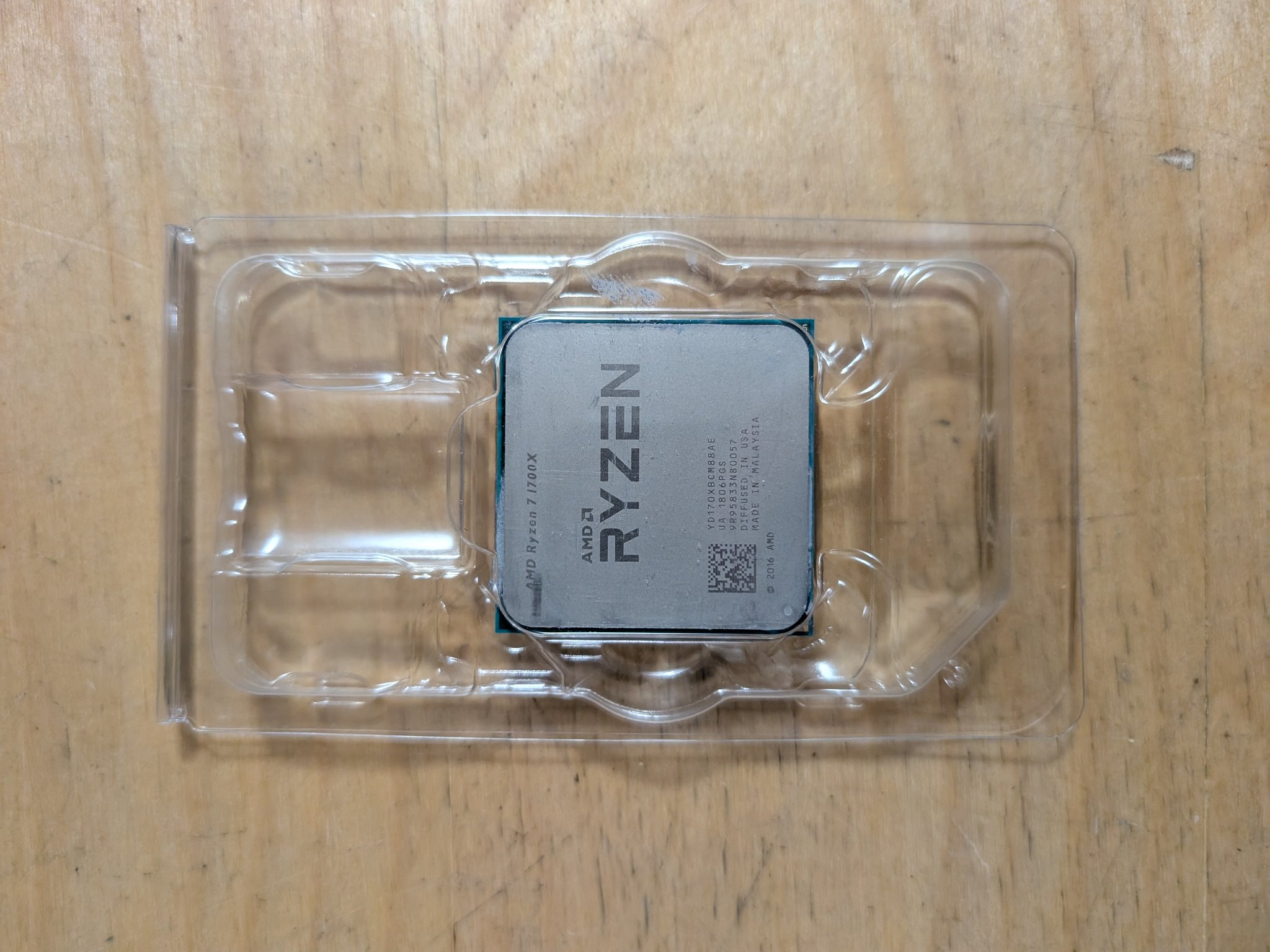 AMD Ryzen 7 1700X