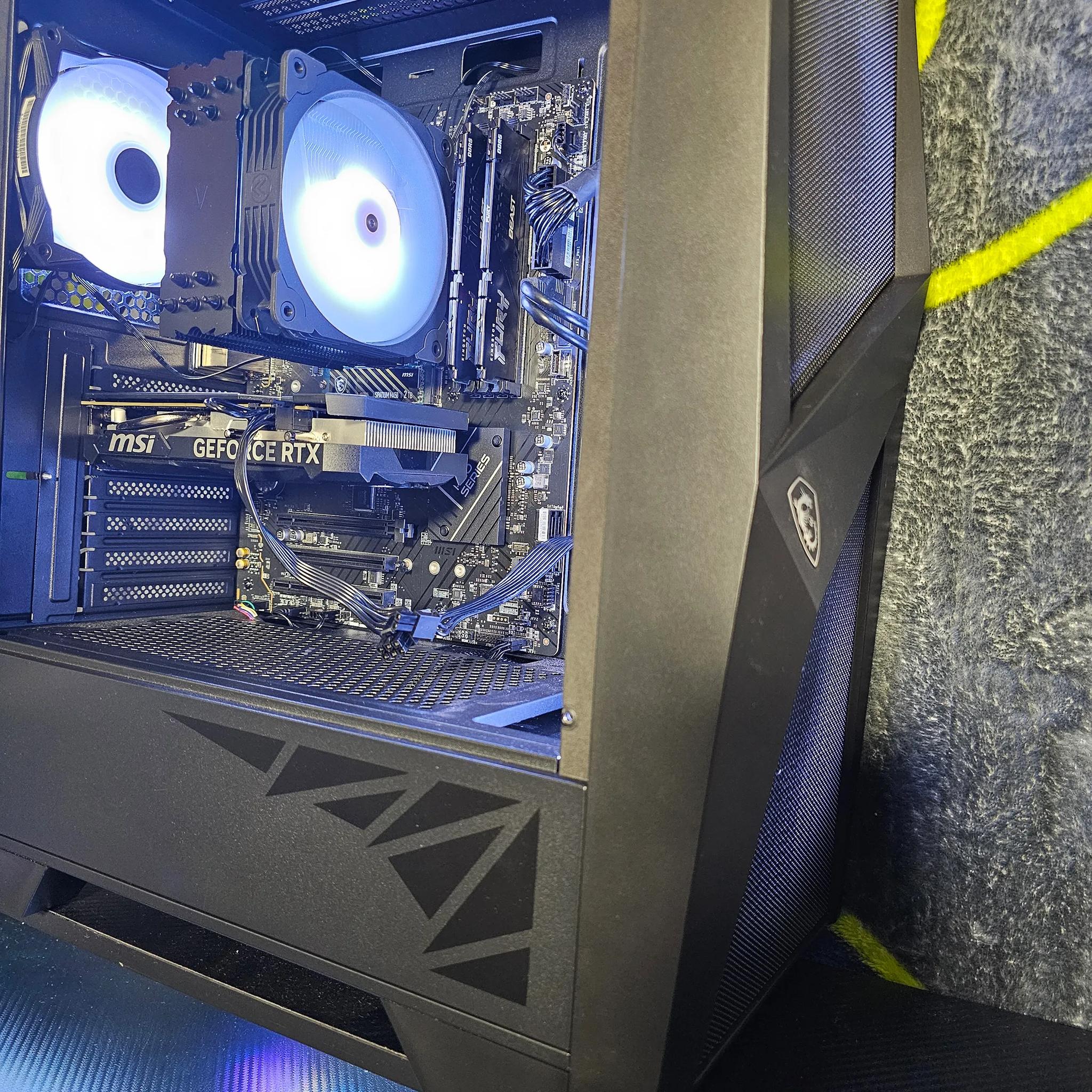 MID LEVEL HIGH PERFORMANCE GAMING PC