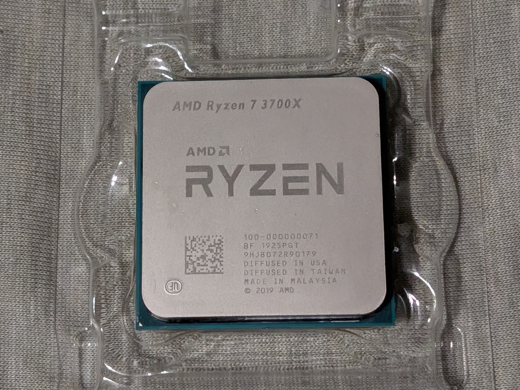 Ryzen 7 3700x 8 Core CPU