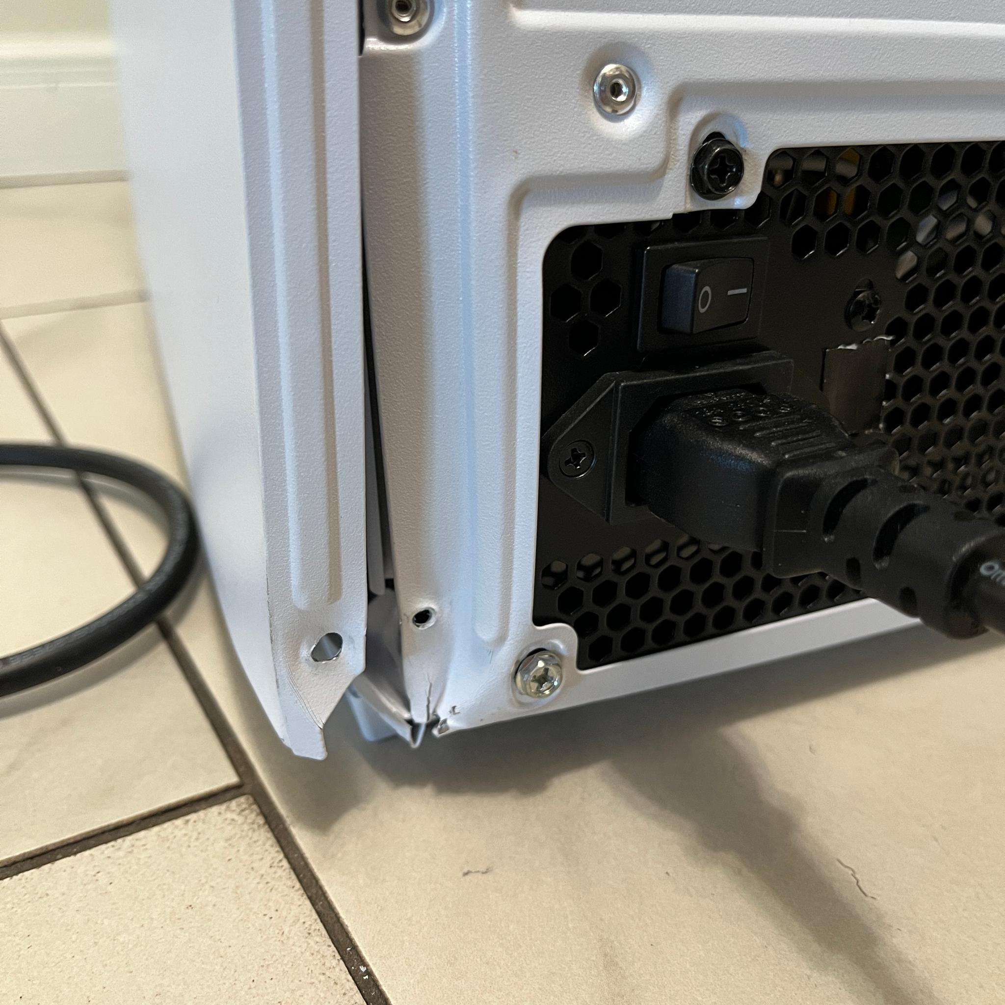 Budget Gaming PC-Intel i5-4460, AMD HD 7950, 16GB RAM,750GB Storage, w/ Wi-Fi & BT * Defective Case